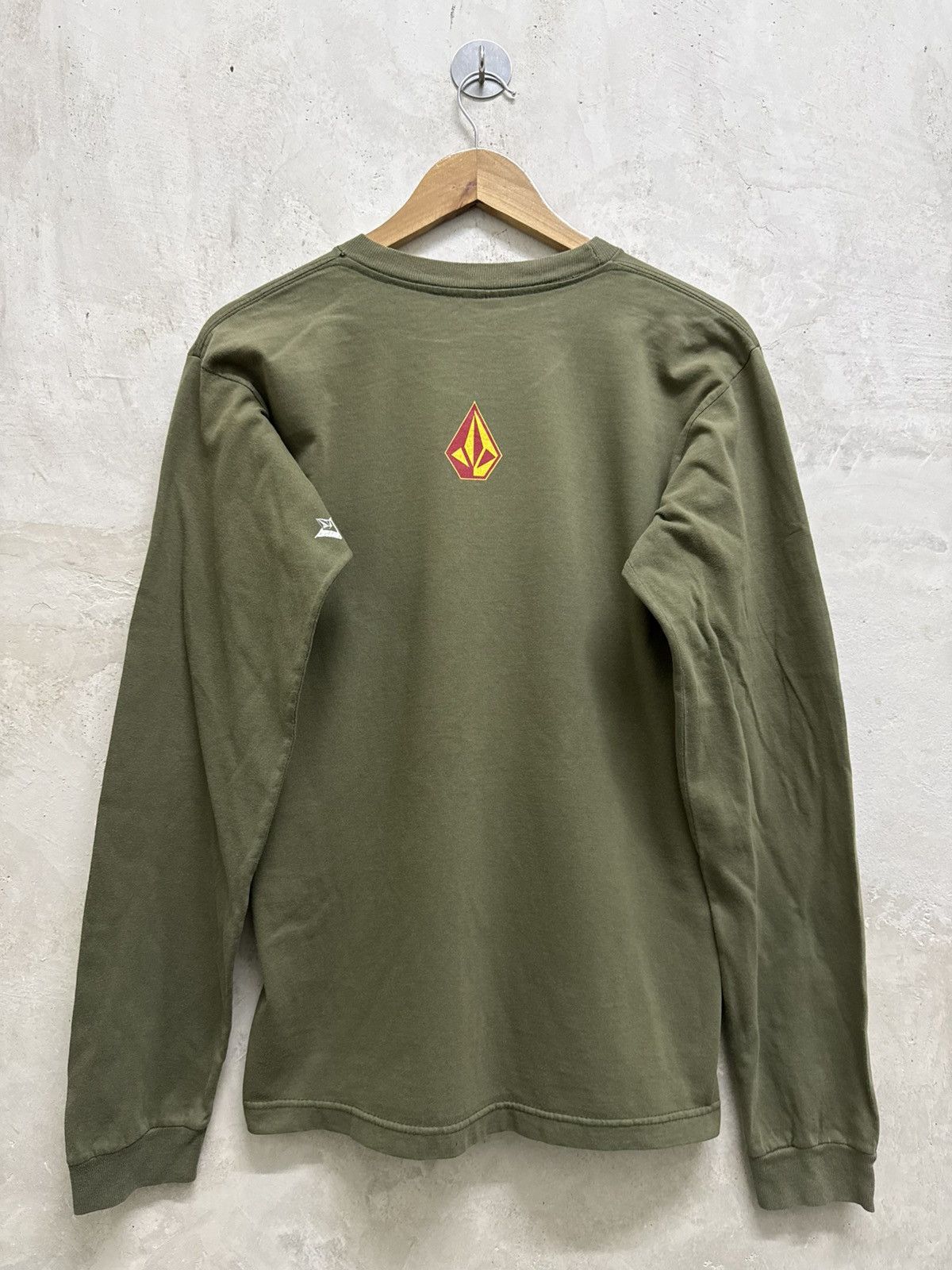 Vintage Vintage 90s Volcom OG Logo Longsleeve Tshirt Size US S / EU 44-46 / 1 - 3 Thumbnail