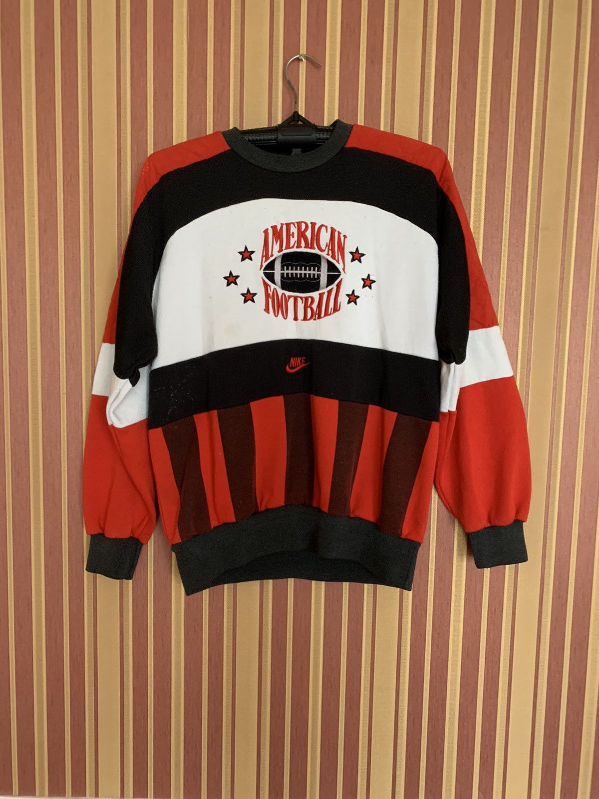 Vintage Rare Vintage 80s 90s NIKE AMERICAN FOOTBALL Sweatshirt Size US M / EU 48-50 / 2 - 2 Thumbnail