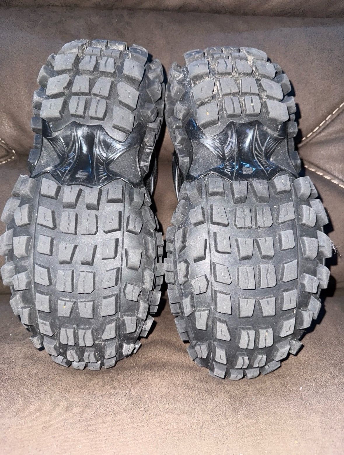 Balenciaga Balenciaga Defenders Size US 12 / EU 45 - 10 Thumbnail
