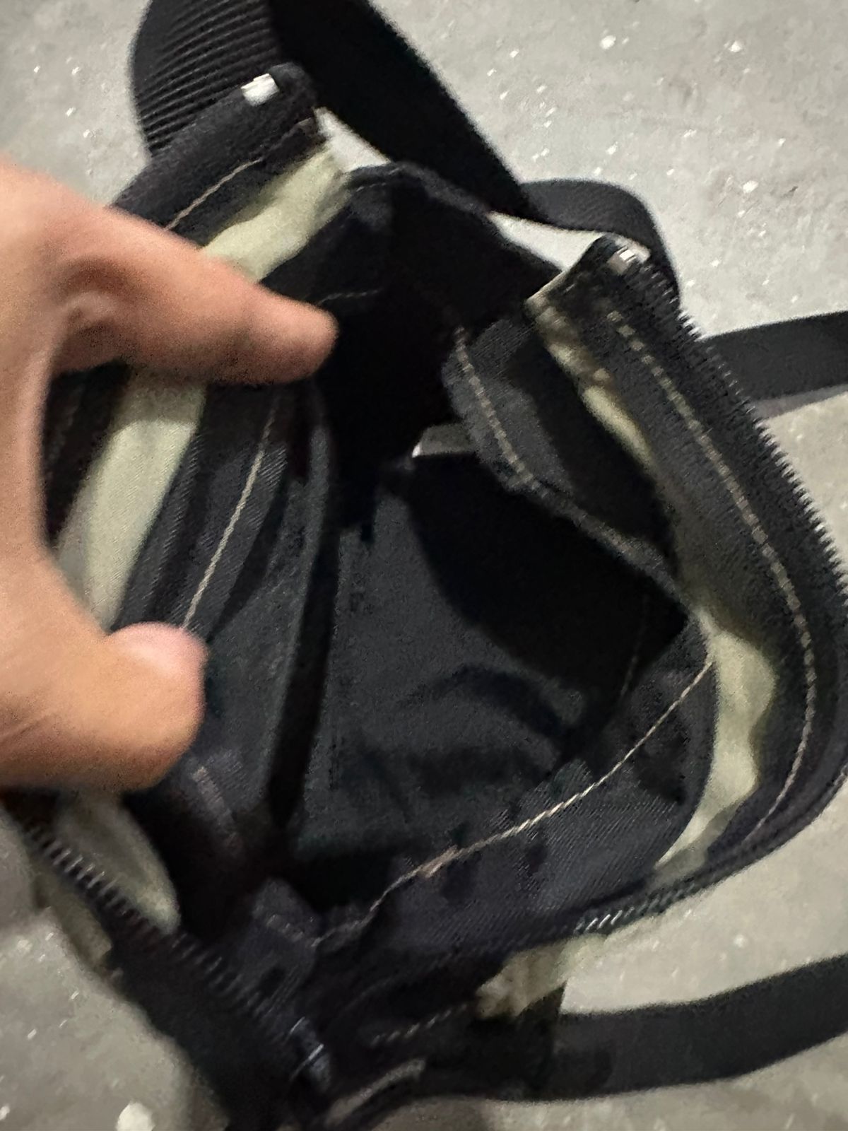 Yohji Yamamoto Ysaccs by Yohji Yamamoto Lots Pocket Crossbody/Sling bag Size ONE SIZE - 9 Thumbnail