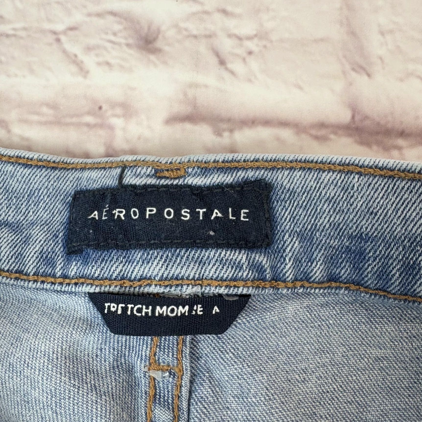 Vintage Aéropostale Jeans Womens 10 Light Wash Stretch Mom Distressed Ripped 30 x 26 Size 32" / US 10 / IT 46 - 5 Thumbnail