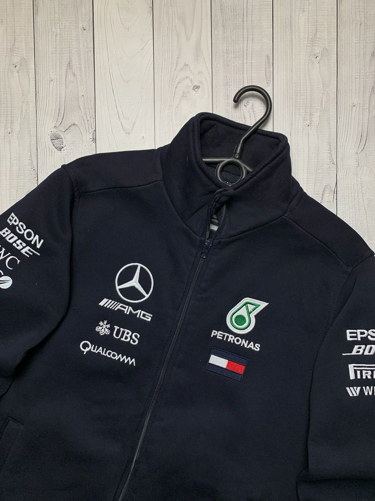 Vintage Vintage Petronas racing Bomber Mercedes Benz big logo size M Size US M / EU 48-50 / 2 - 3 Thumbnail