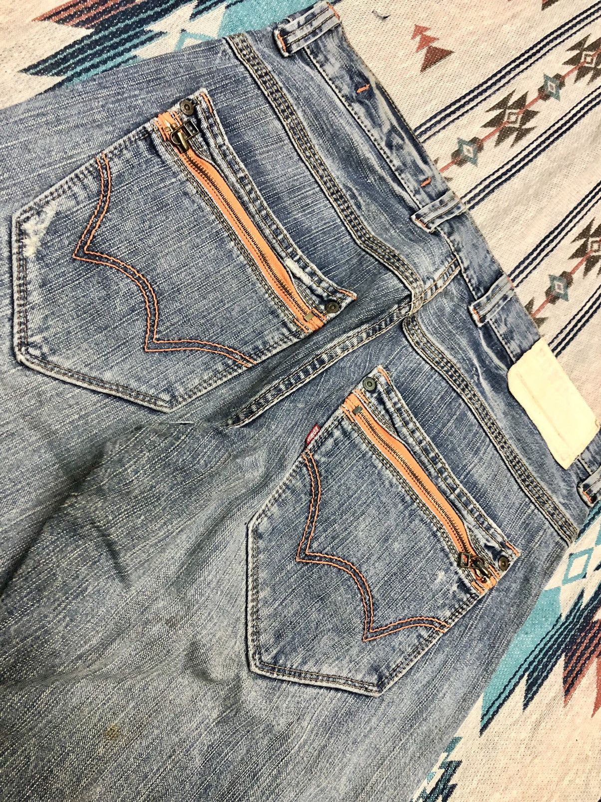 Edwin EDWIN WASHED BLUE DISTRESSED DENIM Size US 34 / EU 50 - 3 Thumbnail