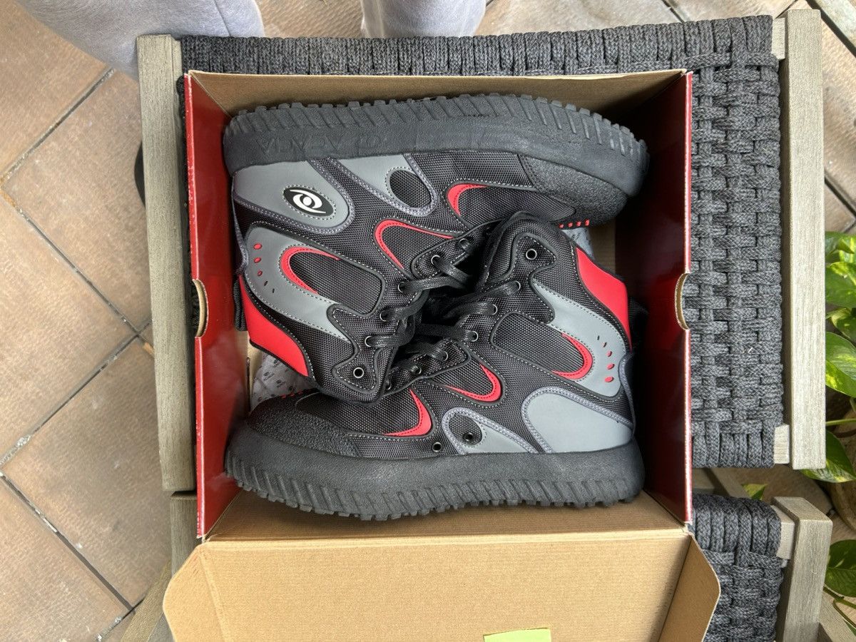 Acacia Shark Broomball Shoes