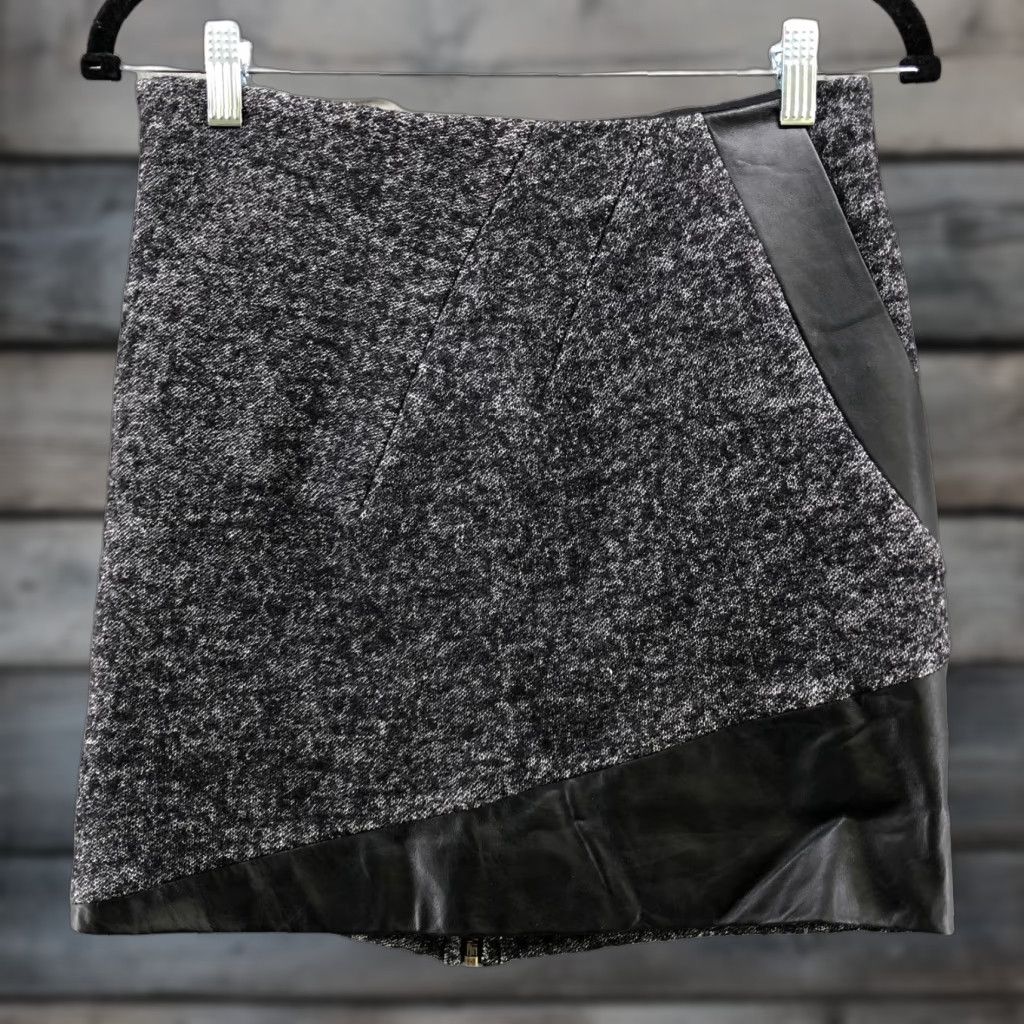 Vintage NWT Cut25 Leather Wool Blend Mini Skirt Size 10 Black Gray Mixed Media Edgy Rock Womens Skirt Short Zipper Size 32" / US 10 / IT 46 - 1 Thumbnail