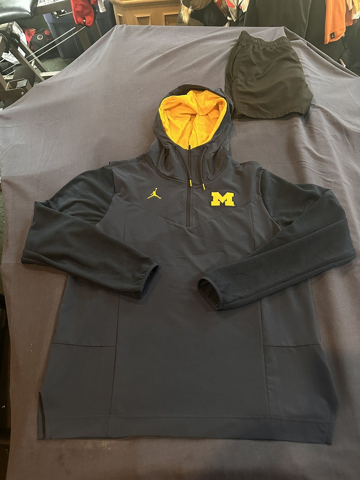 university gold jordan hoodie