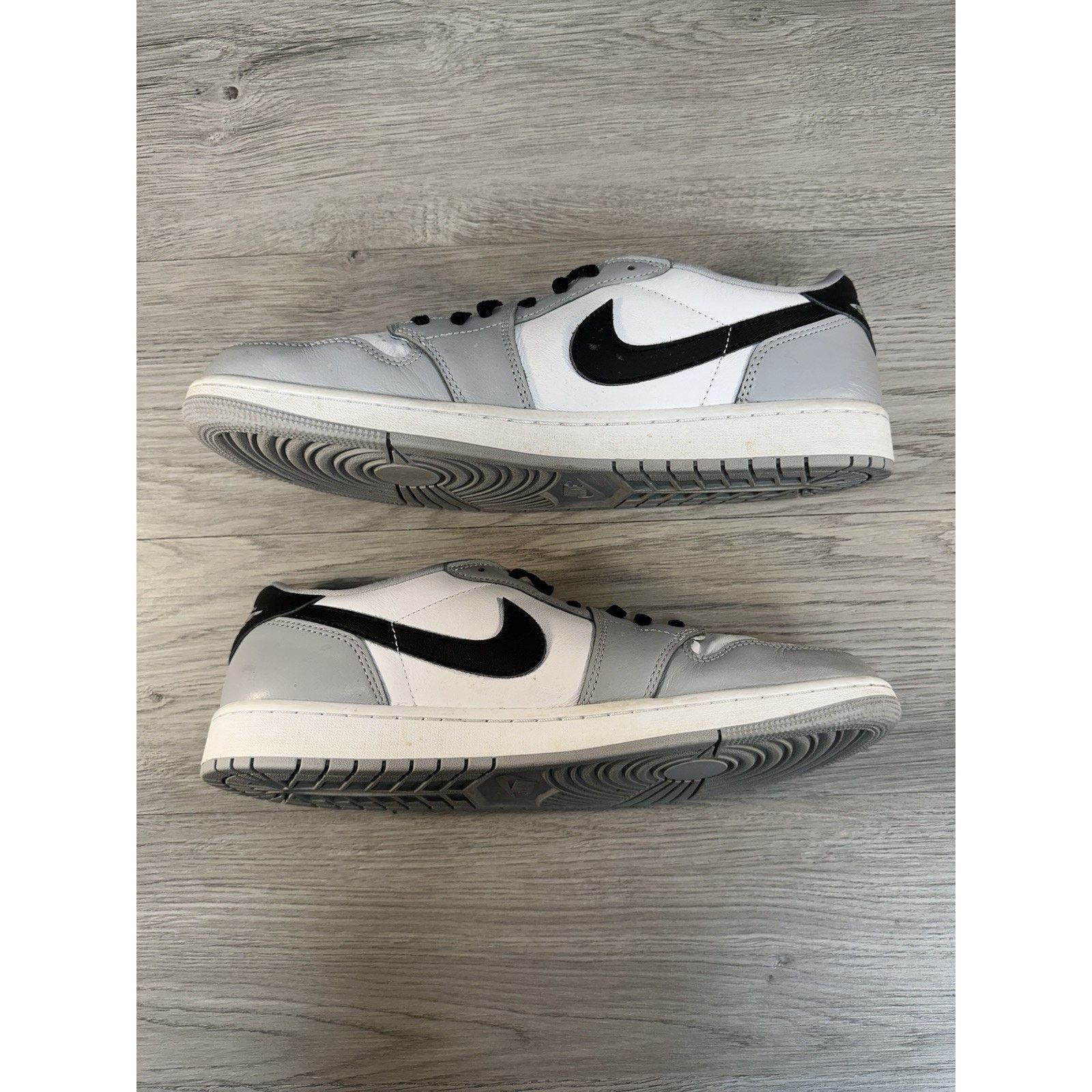 Jordan Brand Air Jordan 1 Retro OG Low Barons - Size 13 Size US 12 / EU 45 - 3 Thumbnail