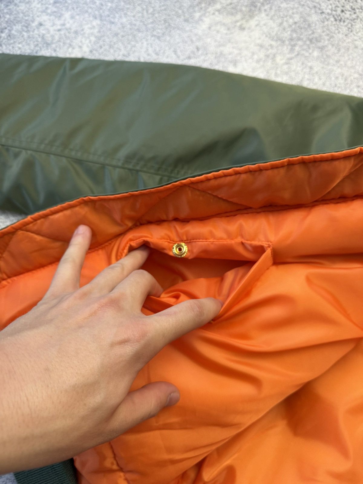Alpha Industries Vintage Green Reversible Bomber Jacket MA1 Made in USA Size US XL / EU 56 / 4 - 22 Thumbnail