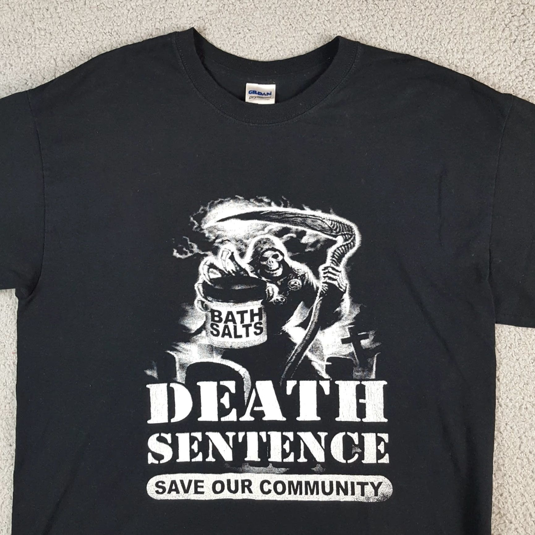 Gildan VINTAGE Gildan T-Shirt Men L Black Cotton Embroidered Logo Grim Reaper 90s 00s Y2K Death Drugs Bath Salts Shirt Size US L / EU 52-54 / 3 - 2 Thumbnail