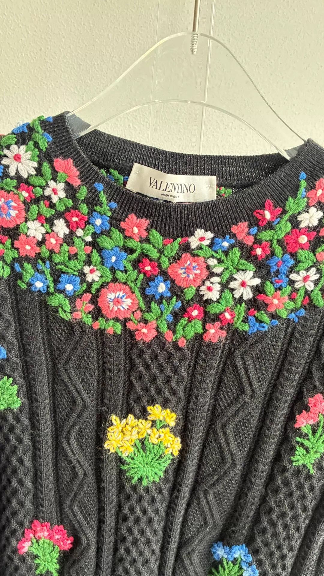 Valentino Valentino Black Floral Embroidered Wool Sweater S Size S / US 4 / IT 40 - 3 Thumbnail