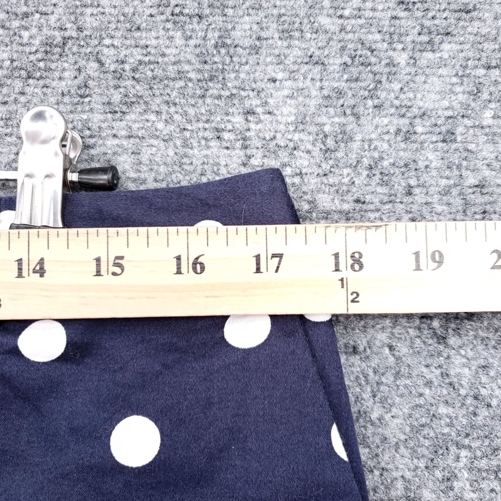 Michael Kors Michael Kors Shorts Womens 10 Blue Chino Polka Dots Mid Rise Medium Wash Zip Fly (Regular) Size 32" / US 10 / IT 46 - 6 Thumbnail