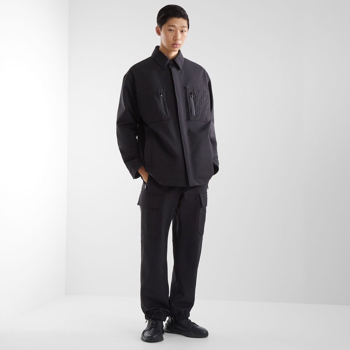 Fendi o1s1wg111225 FAA941 Ski Jacket in Black Size US L / EU 52-54 / 3 - 4 Thumbnail