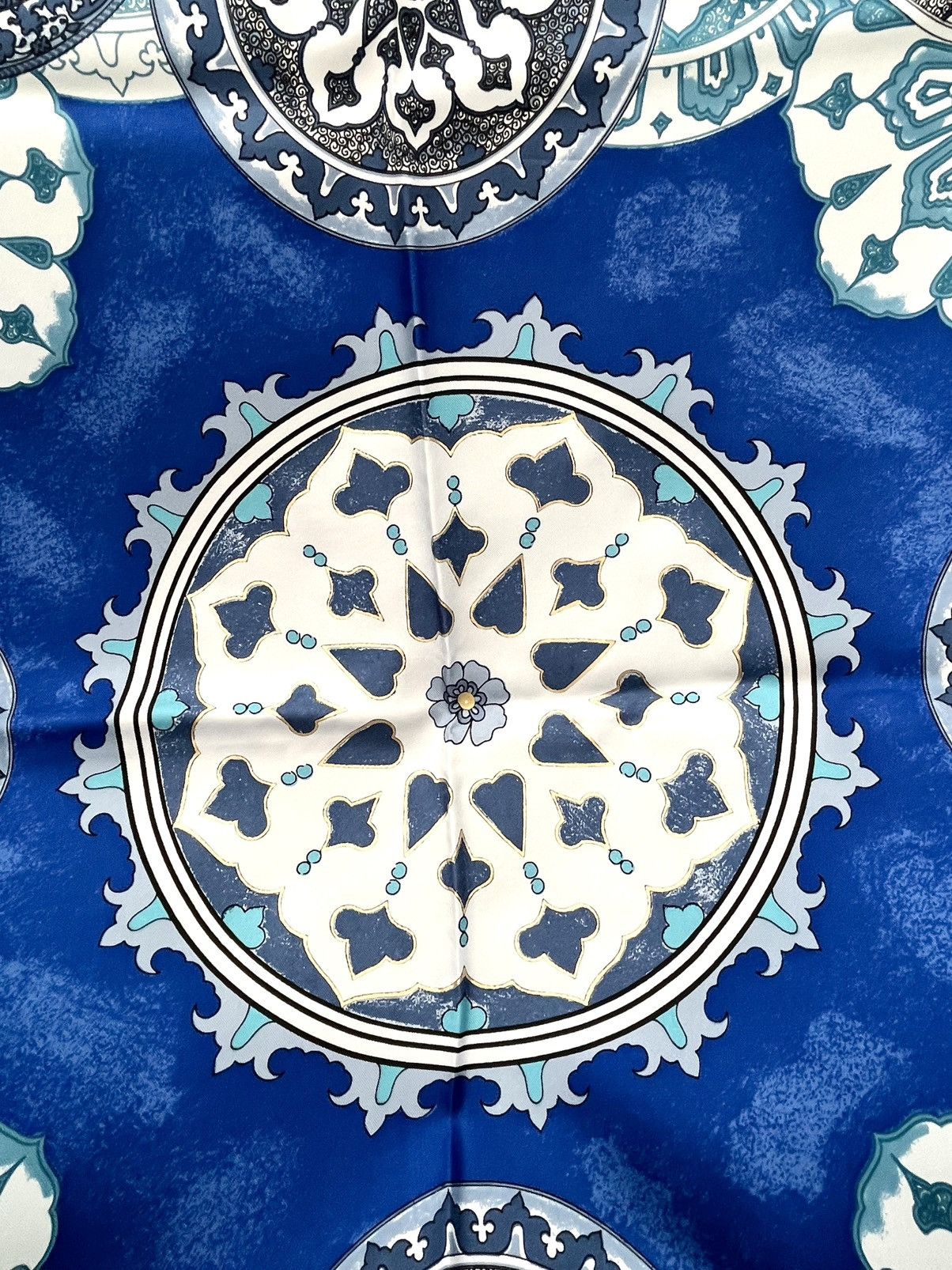 Other VAKKO 100% Silk Geometric Scarf Turkey 34x34 Blue Tile Size ONE SIZE - 5 Thumbnail