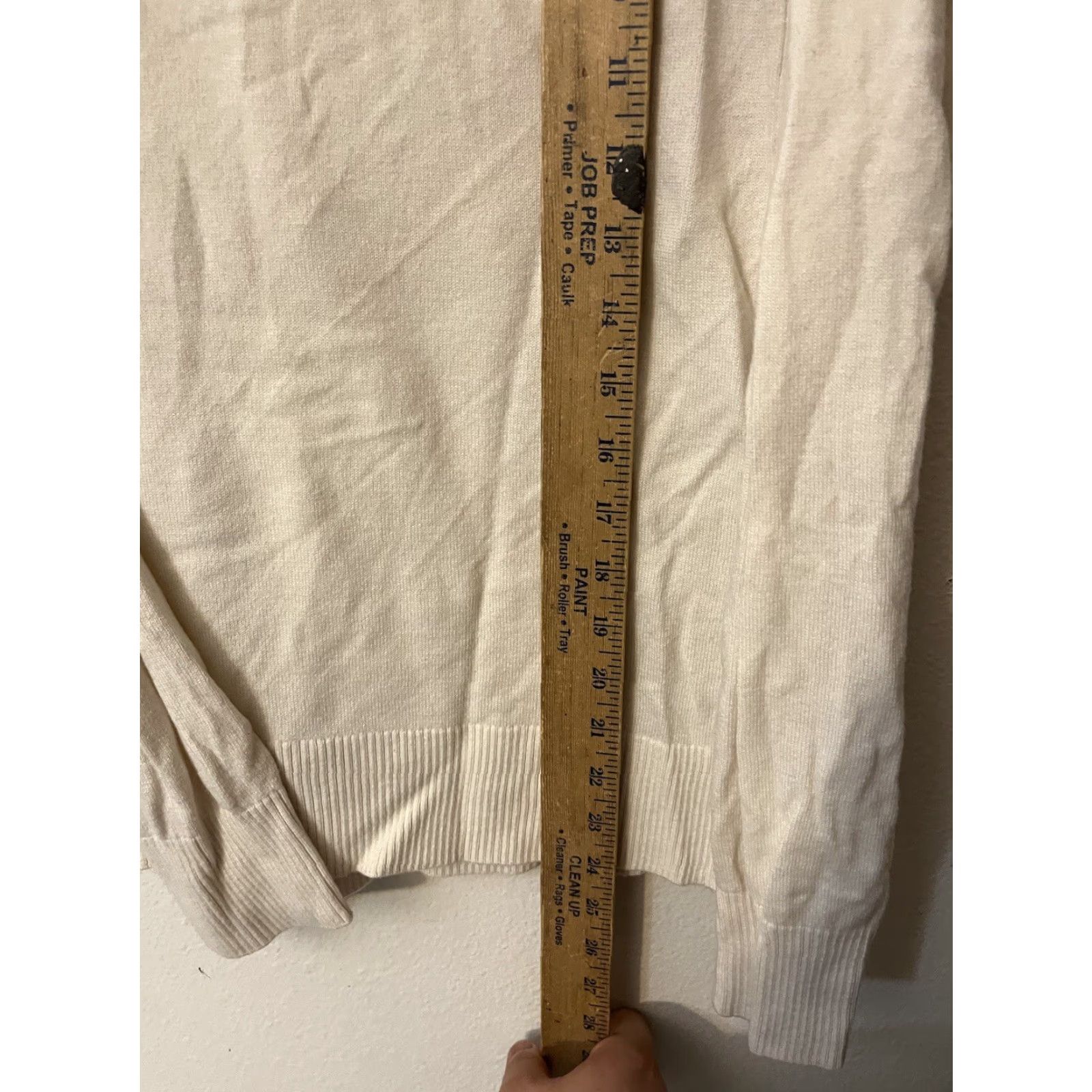 Gap VINTAGE Gap Sweater Women Solid Round Neck Long Sleeve Size M Ivory Basic Oversized Fall Women Size M / US 6-8 / IT 42-44 - 4 Thumbnail