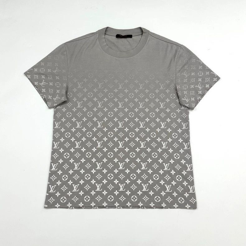 Louis Vuitton Louis Vuitton Gray Gradient Monogram Short Sleeve T-shirt-2 Size US S / EU 44-46 / 1 - 1 Thumbnail