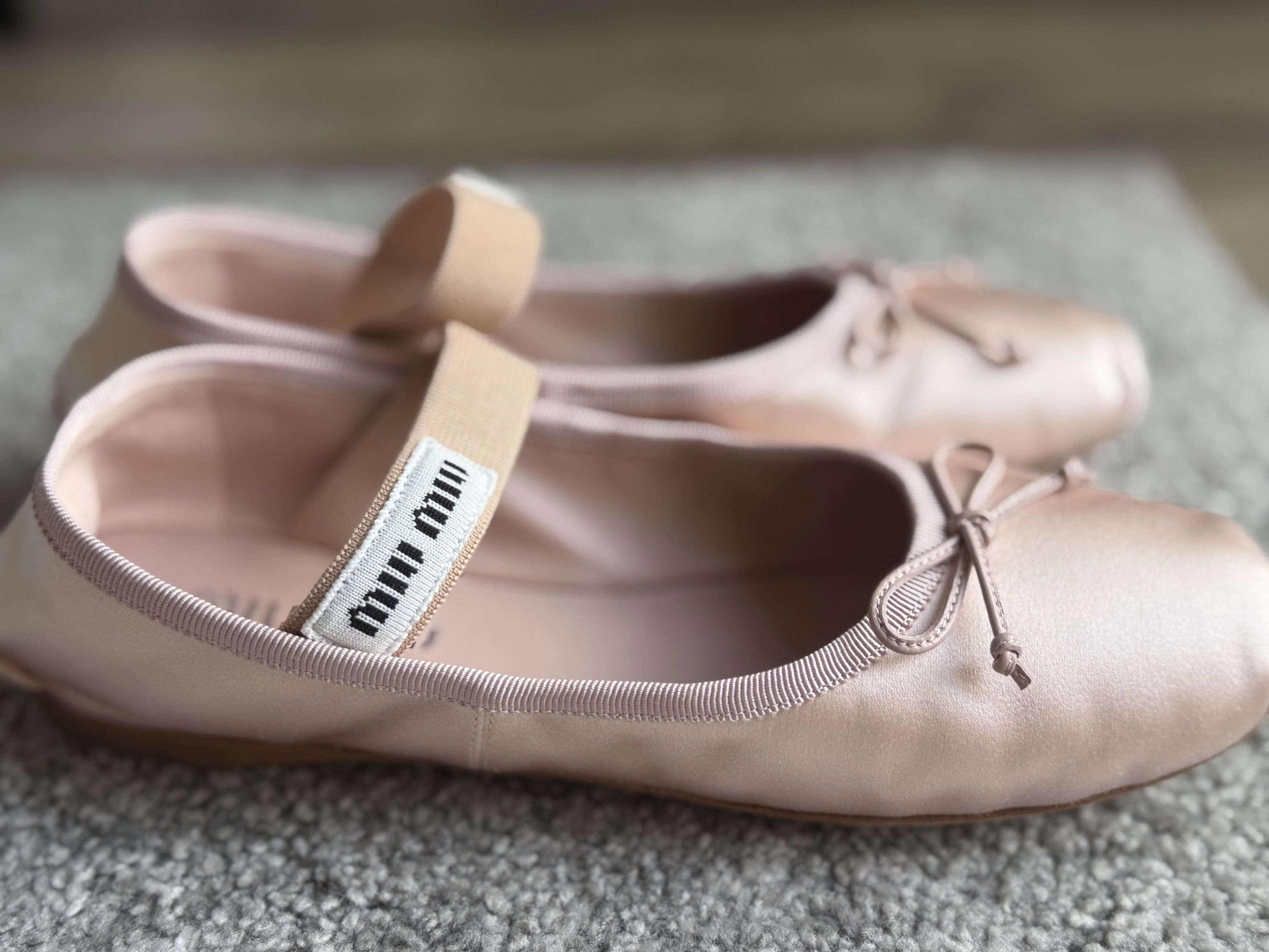 Miu Miu Brand New Miu Miu Satin Ballet Flats AW2022 Size US 7 / IT 37 - 2 Thumbnail