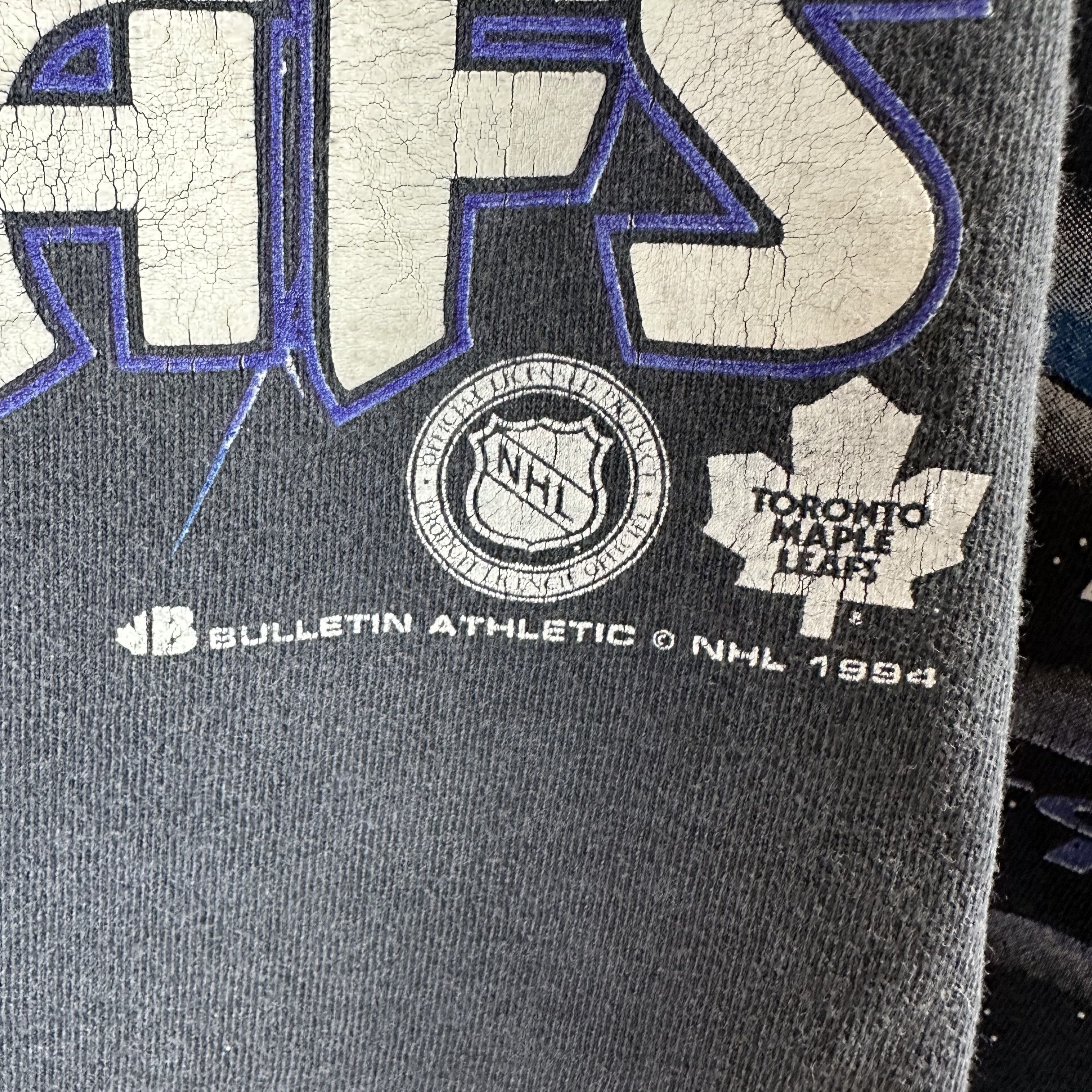 Vintage 1994 Toronto Maple Leafs NHL Bulletin Athletic AOP T-Shirt Size US XL / EU 56 / 4 - 6 Thumbnail