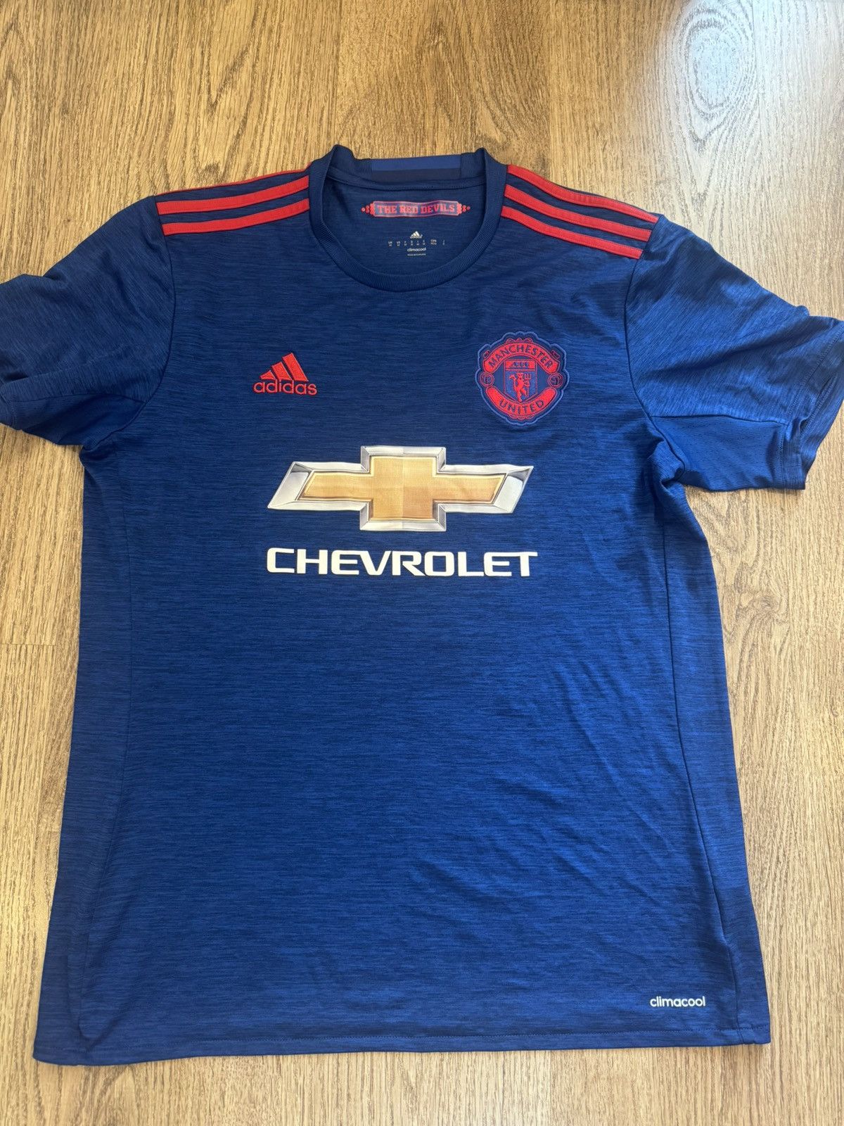 Adidas MANCHESTER UNITED 2016 2017 AWAY SOCCER JERSEY ADIDAS SZ M Size US M / EU 48-50 / 2 - 1 Thumbnail