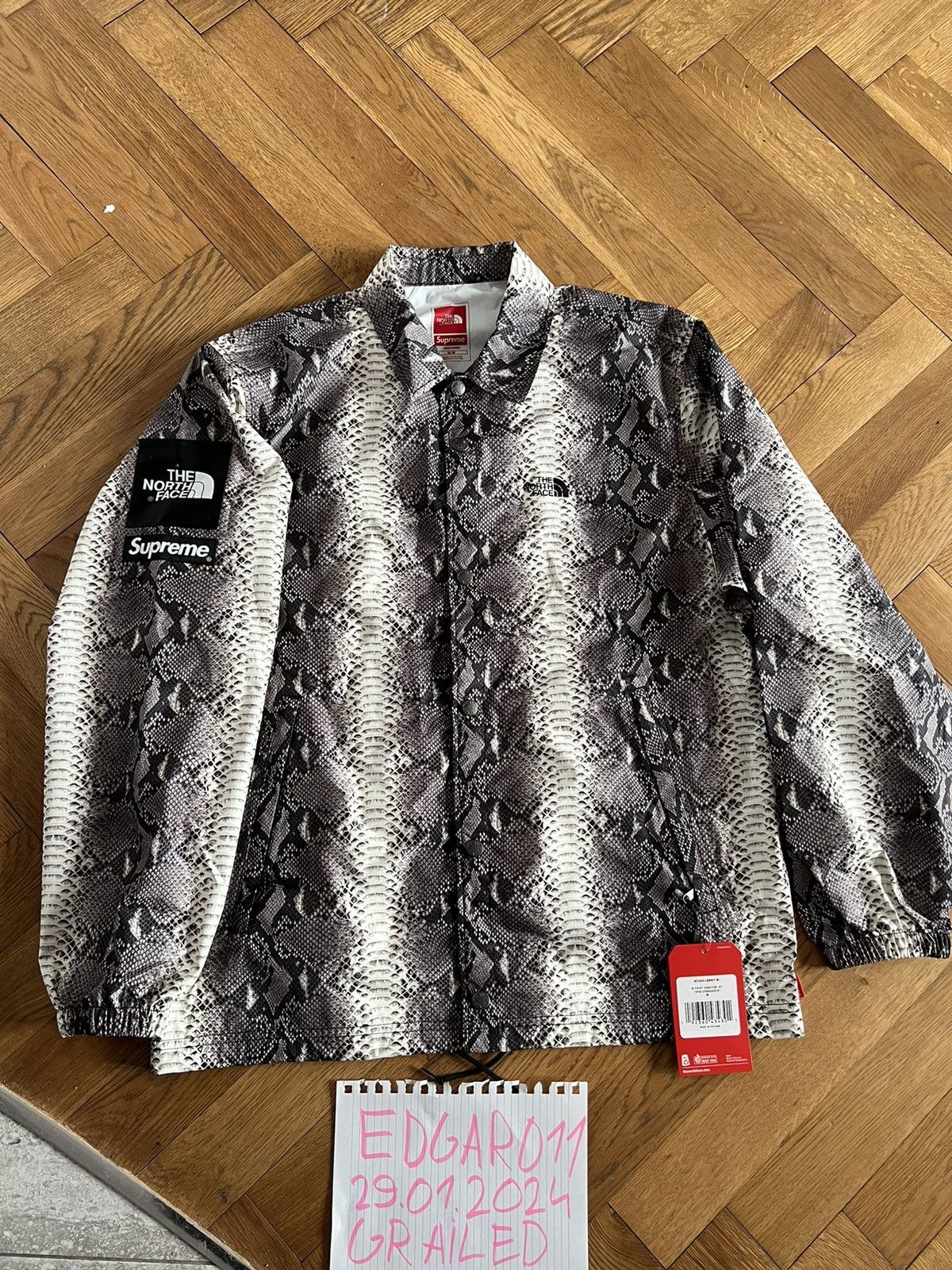 Supreme Supreme/the north face snakeskin taped seam coaches jacket