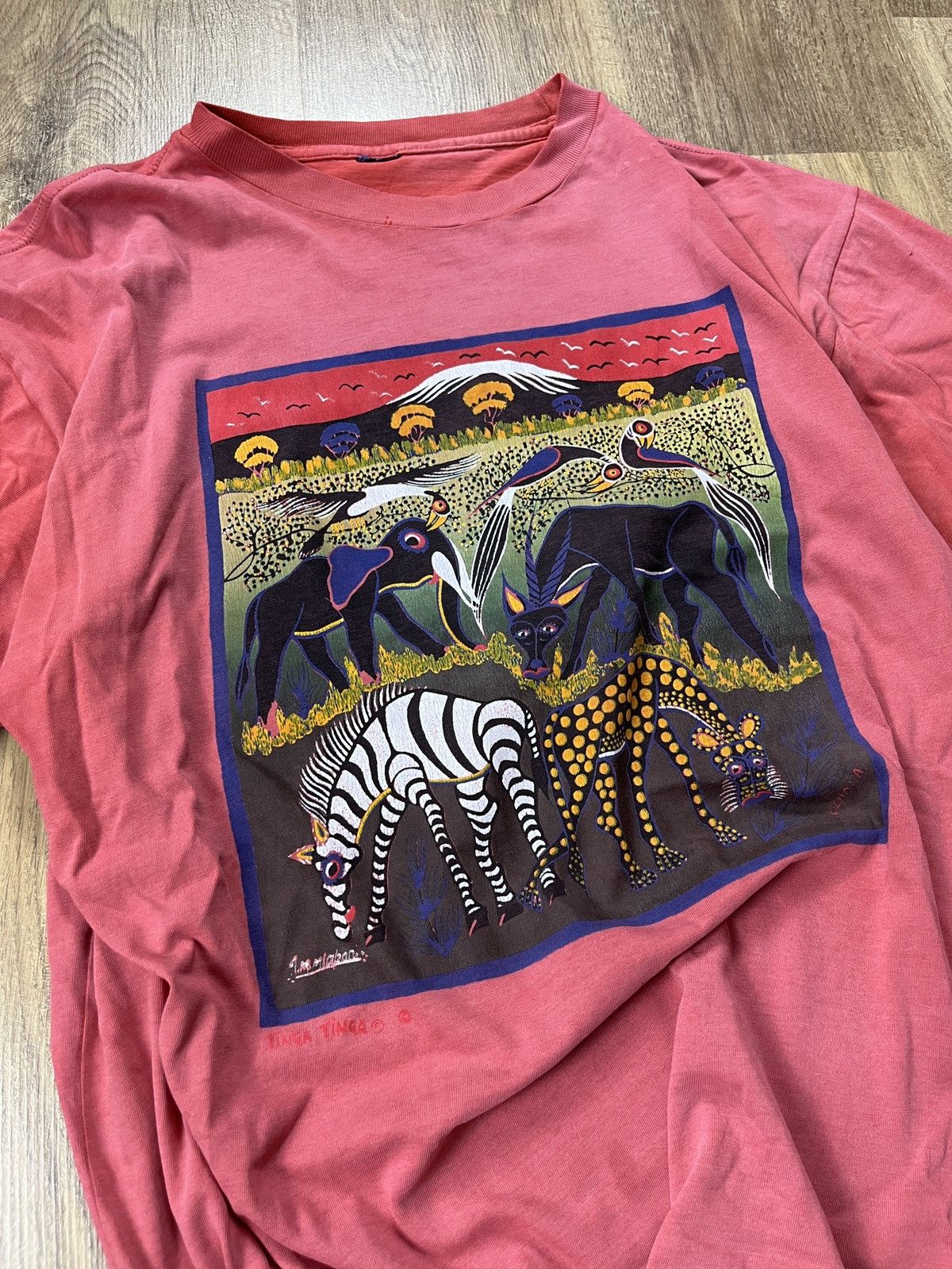 Vintage ➕ tinga tinga Tanzania Africa tribe art sick fade t vintage Size US L / EU 52-54 / 3 - 2 Thumbnail