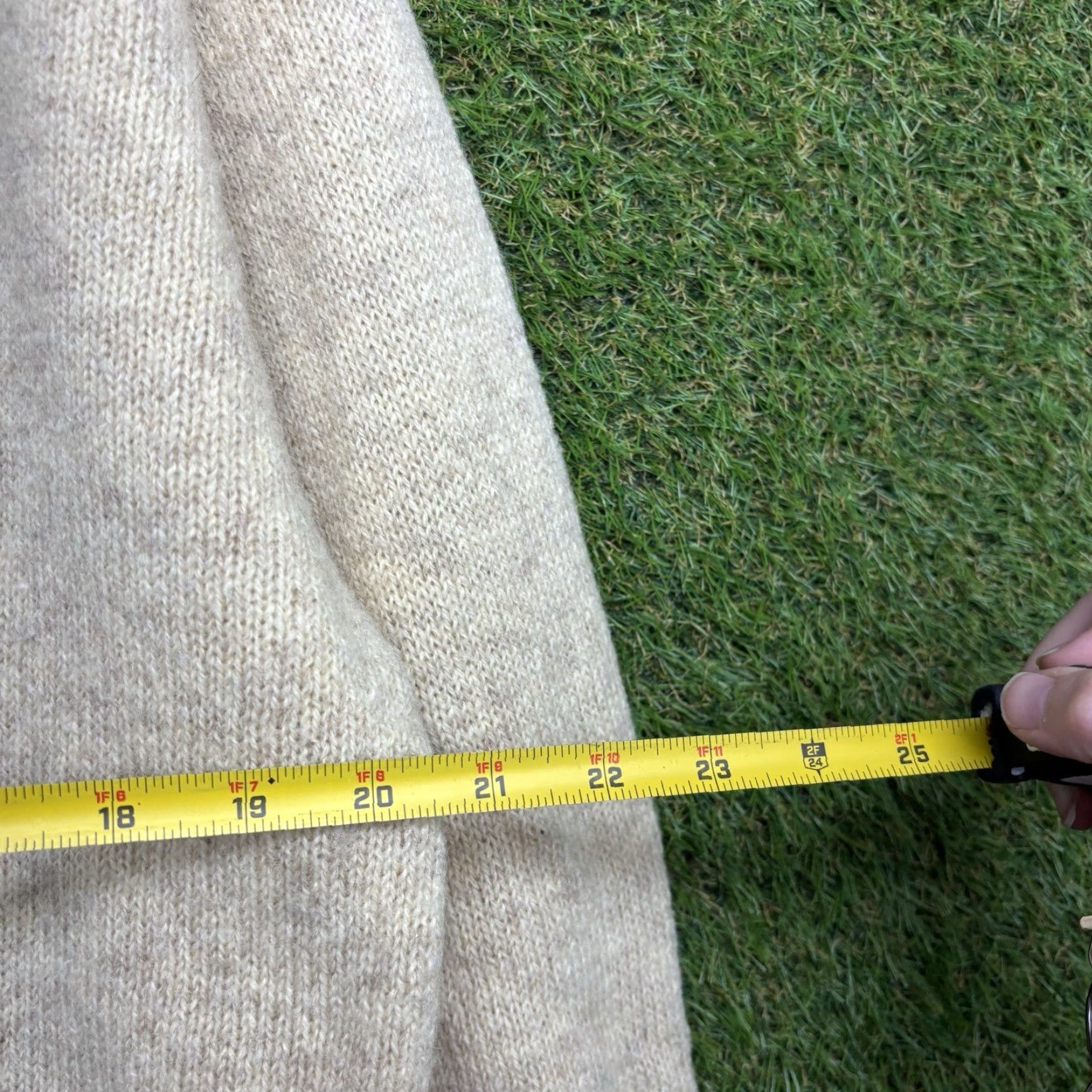 Vintage VINTAGE St Michael Cardigan Mens L Beige Wool 42 90s UK 80s 90s Size US L / EU 52-54 / 3 - 4 Thumbnail
