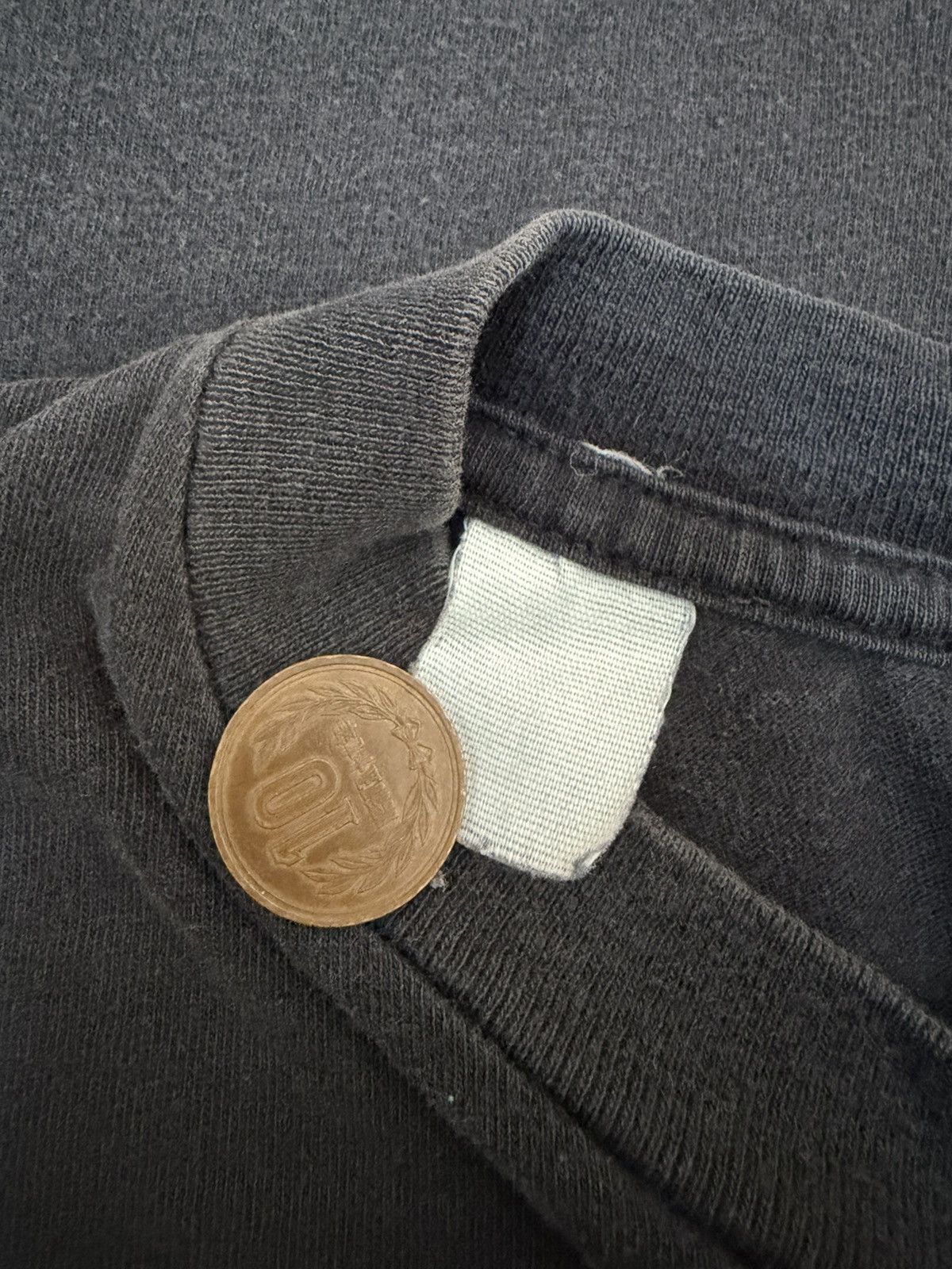 Vintage VINTAGE SASQUATCH SINGLE POCKET TEE BEAUTY FADE BLACK Size US XL / EU 56 / 4 - 12 Thumbnail