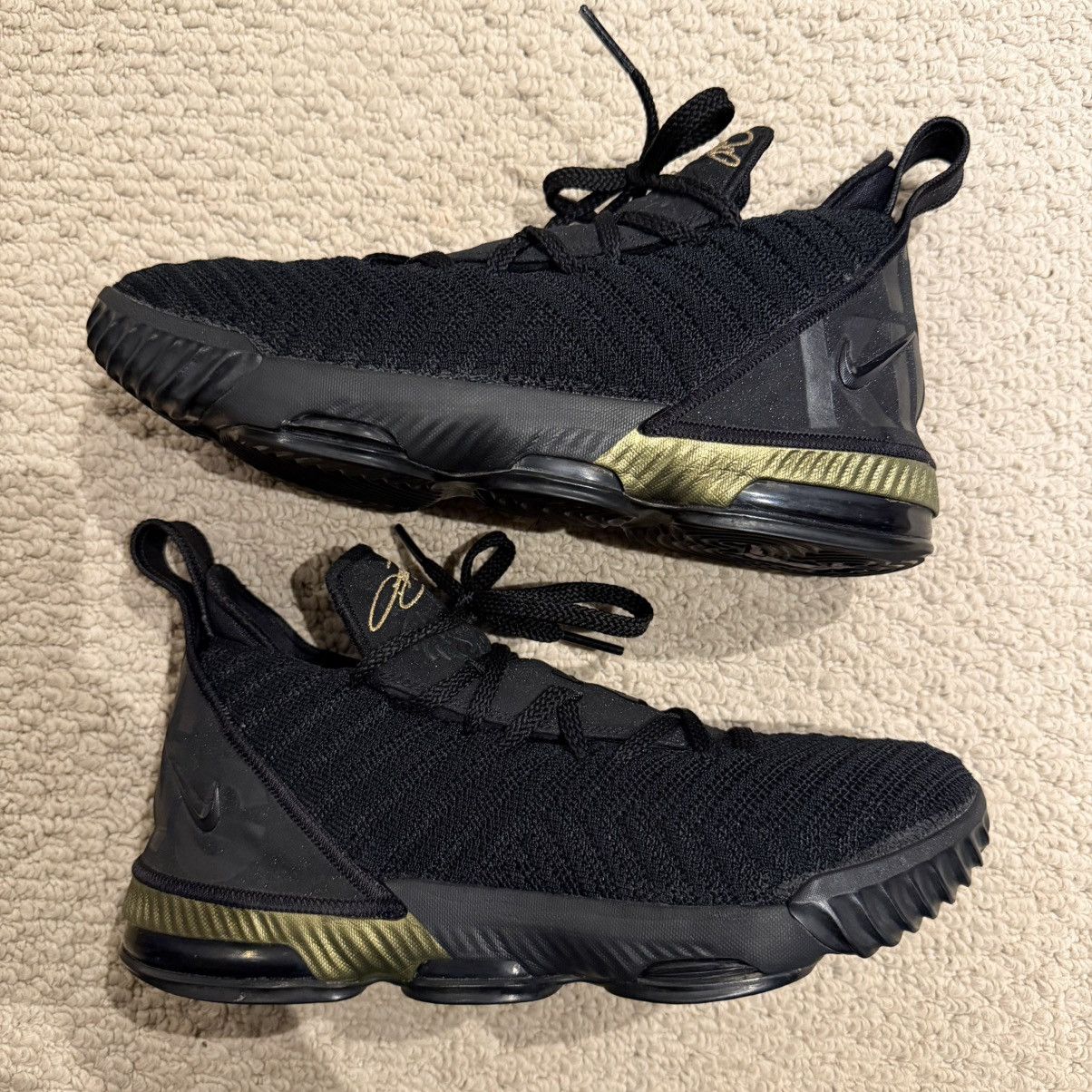 Nike Nike LeBron 16 I’m king black and gold size 7Y/W 8.5 Size US 7 / EU 40 - 2 Thumbnail