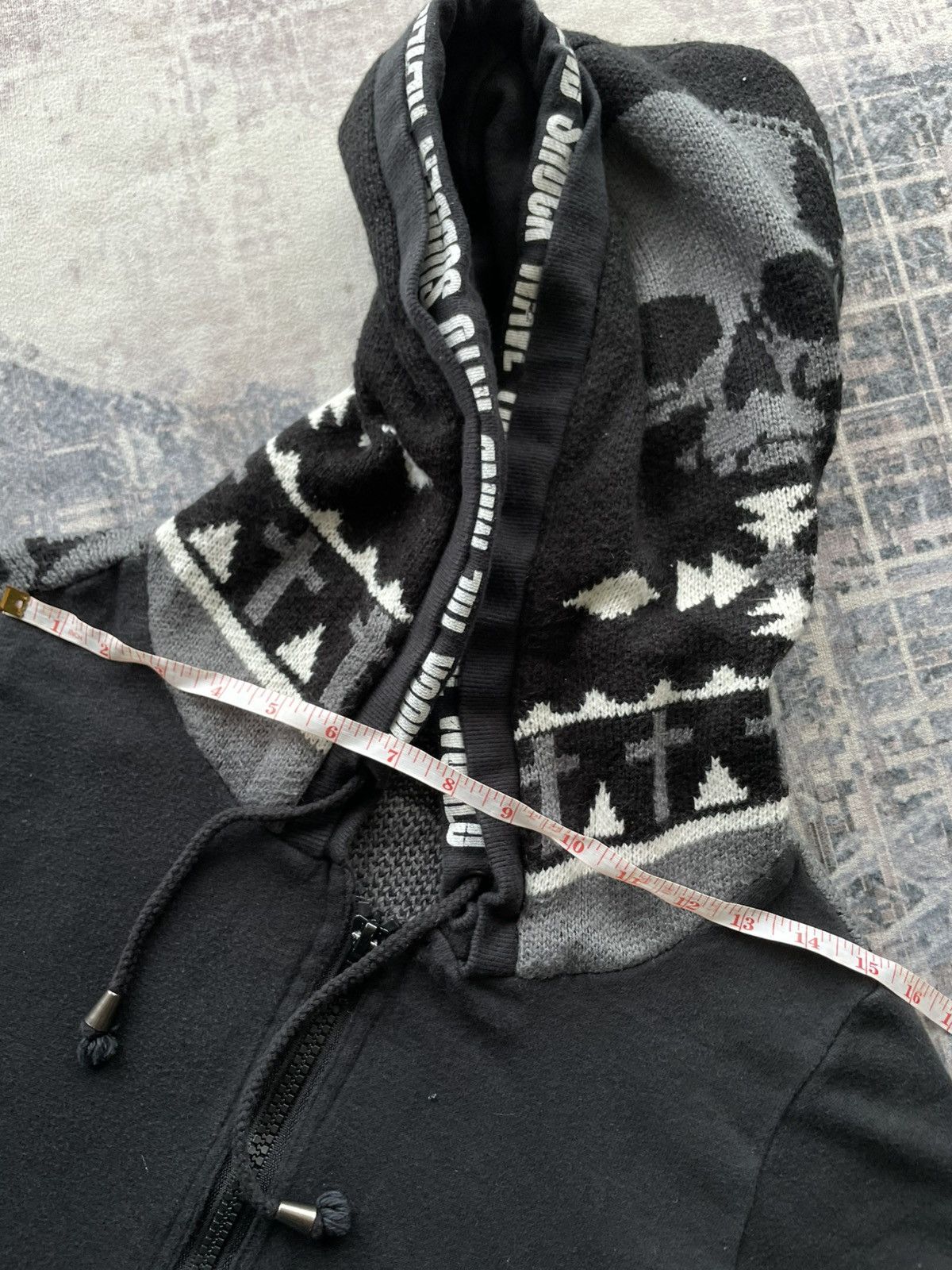 If Six Was Nine × In The Attic × Japanese Brand Ghost of Harlem Y2K Punk Skulls Cross Knit Hoodies Size US S / EU 44-46 / 1 - 11 Thumbnail