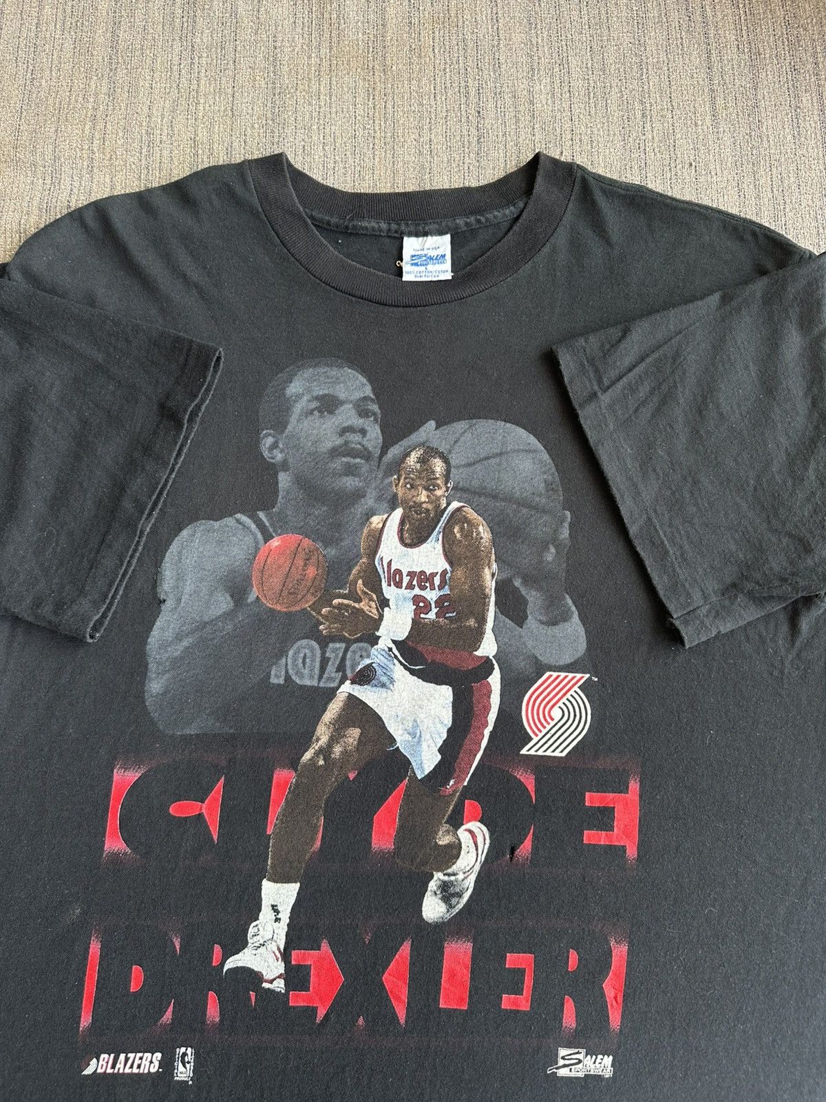 NBA × Rap Tees × Vintage Vintage 90’s Clyde Drexler NBA Trail Blazers Portland USA Size US L / EU 52-54 / 3 - 1 Thumbnail