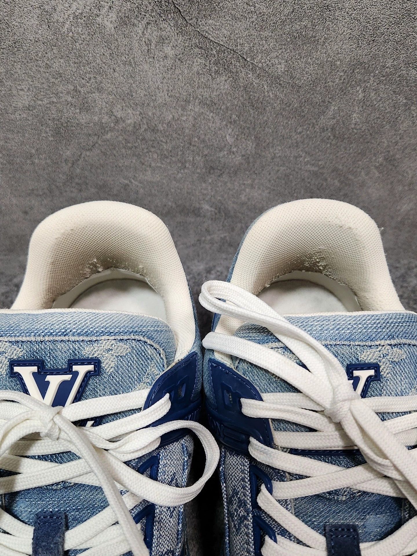 Louis Vuitton LOUIS VUITTON denim all-over print low-top casual sneakers Size US 7.5 / EU 40-41 - 6 Thumbnail