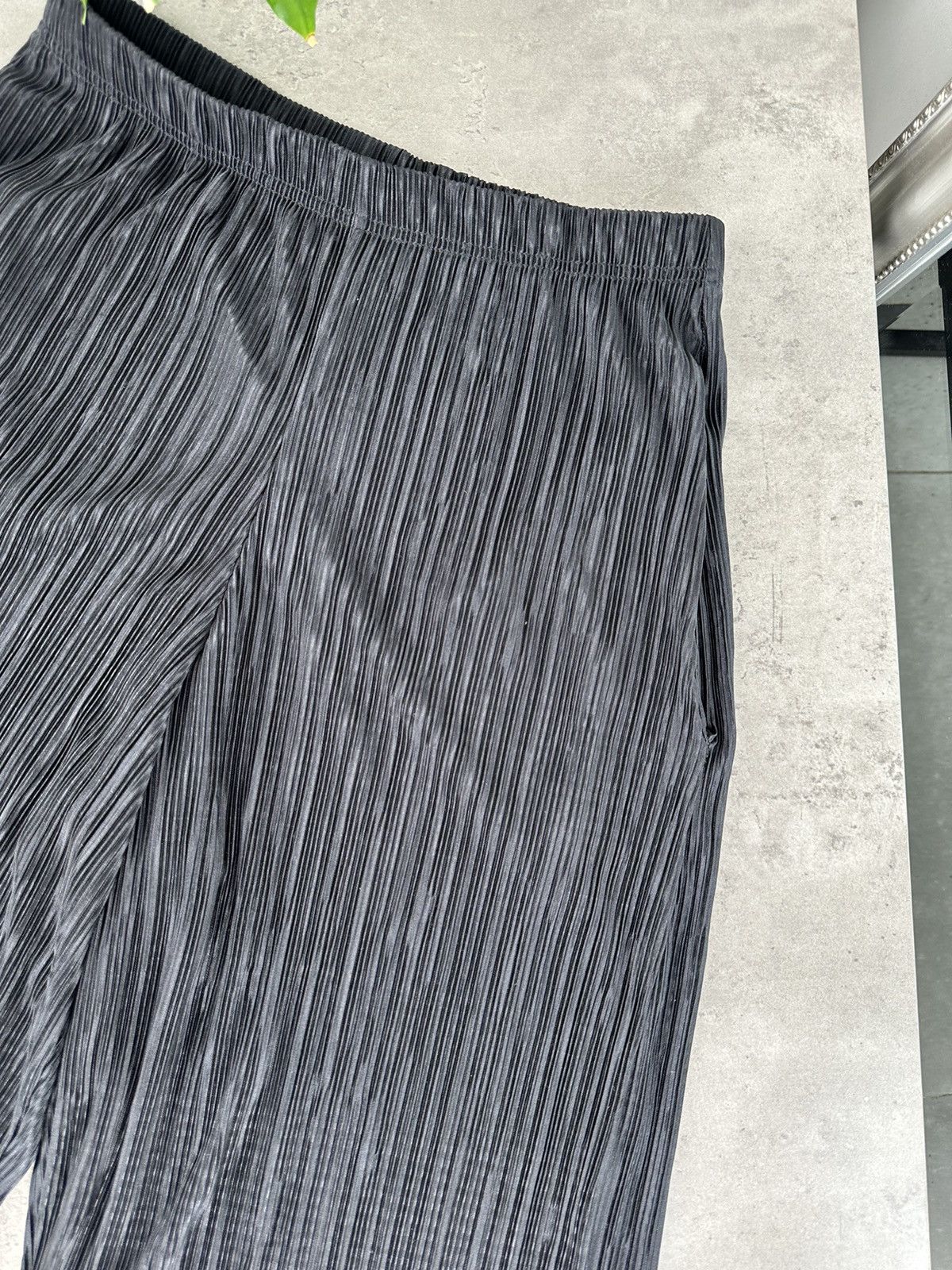 Japanese Brand Vintage Cropped Pleated Pants Size US 28 / EU 44 - 5 Thumbnail