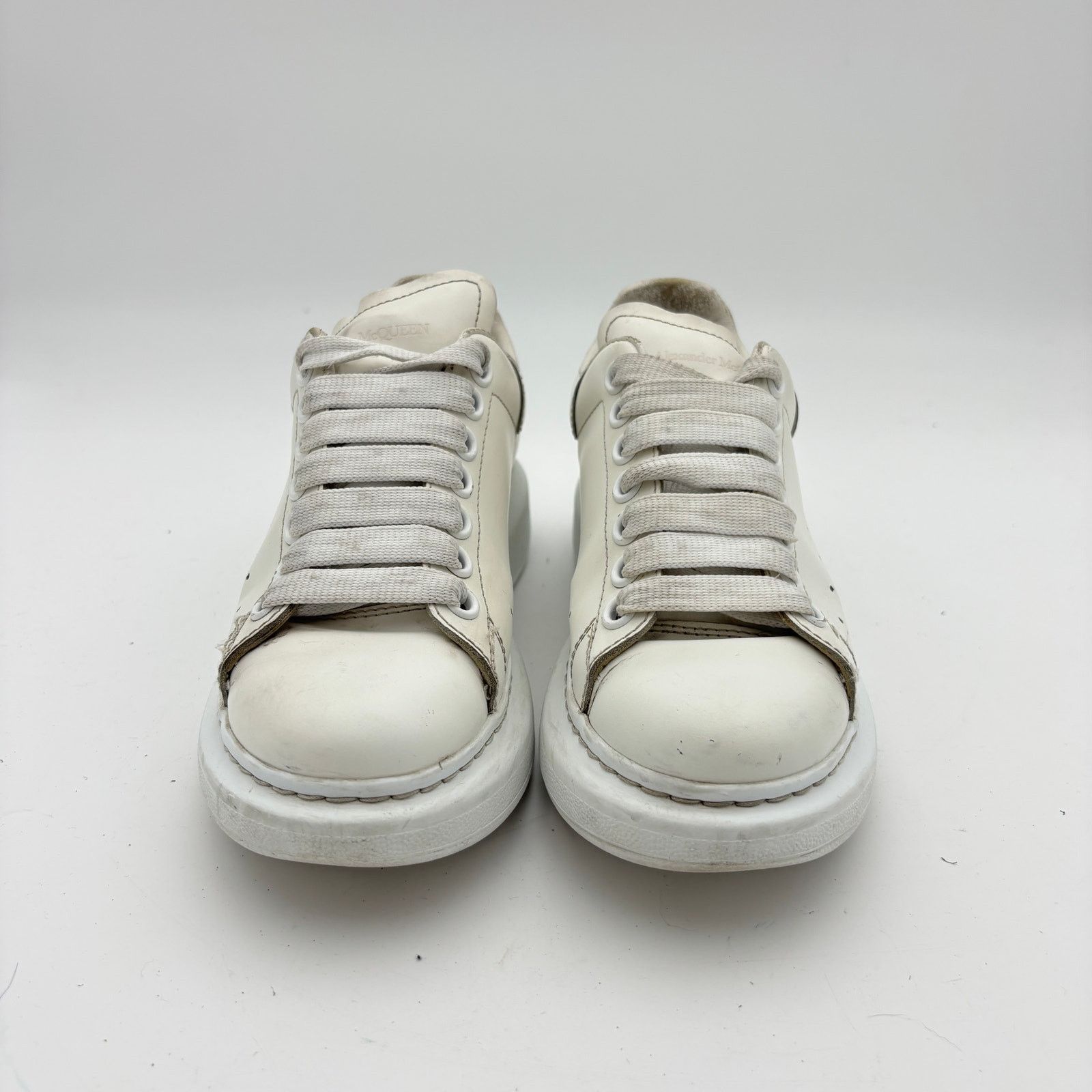 Alexander McQueen Alexander McQueen Oversized Chunky Sneakers Womens 36 US 6 Size US 6 / IT 36 - 2 Thumbnail