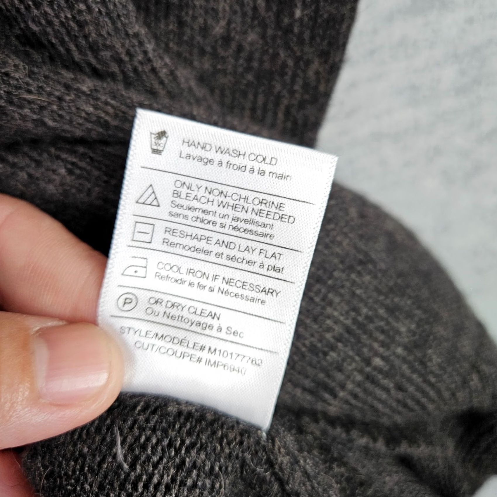 Vince Vince Women's Grey Crewneck Knit Sweater Size Small Pullover Comfort Casual Modern Fall Winter Spring Summer Size S / US 4 / IT 40 - 4 Thumbnail