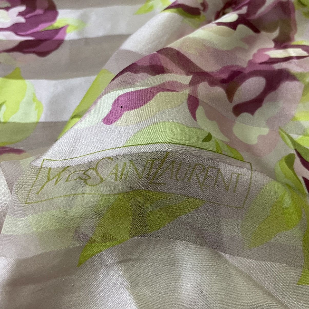Yves Saint Laurent ysl foulards floral silk scarf Size ONE SIZE - 2 Thumbnail