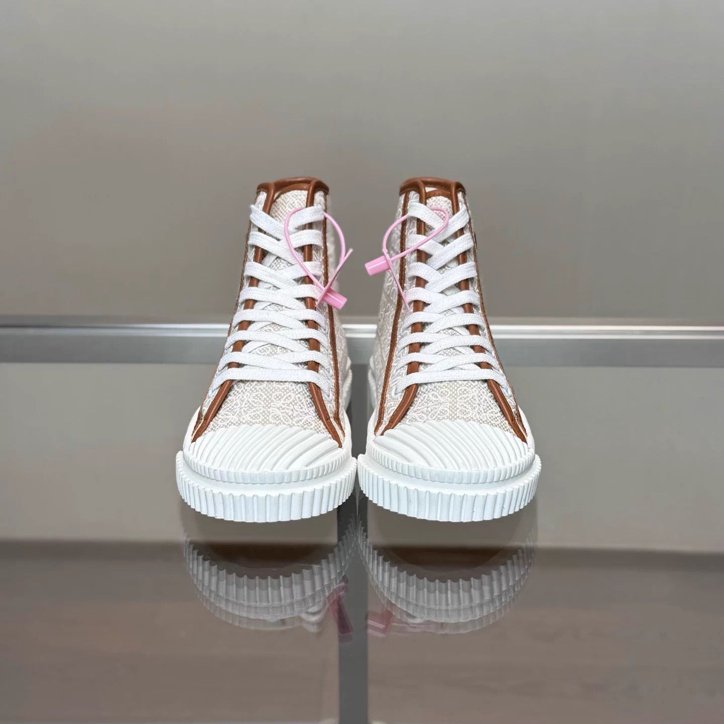 Loewe LOEWE brown canvas sneaker size 37 new DM1633 Size US 6 / IT 36 - 2 Thumbnail