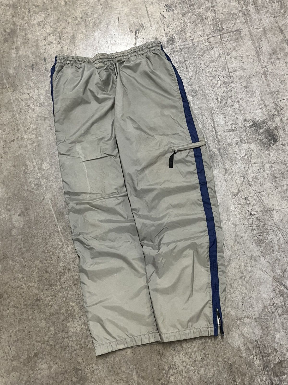 Nike Nike track pants y2k baggy fit streetwear hype rare drill Size US 32 / EU 48 - 1 Thumbnail