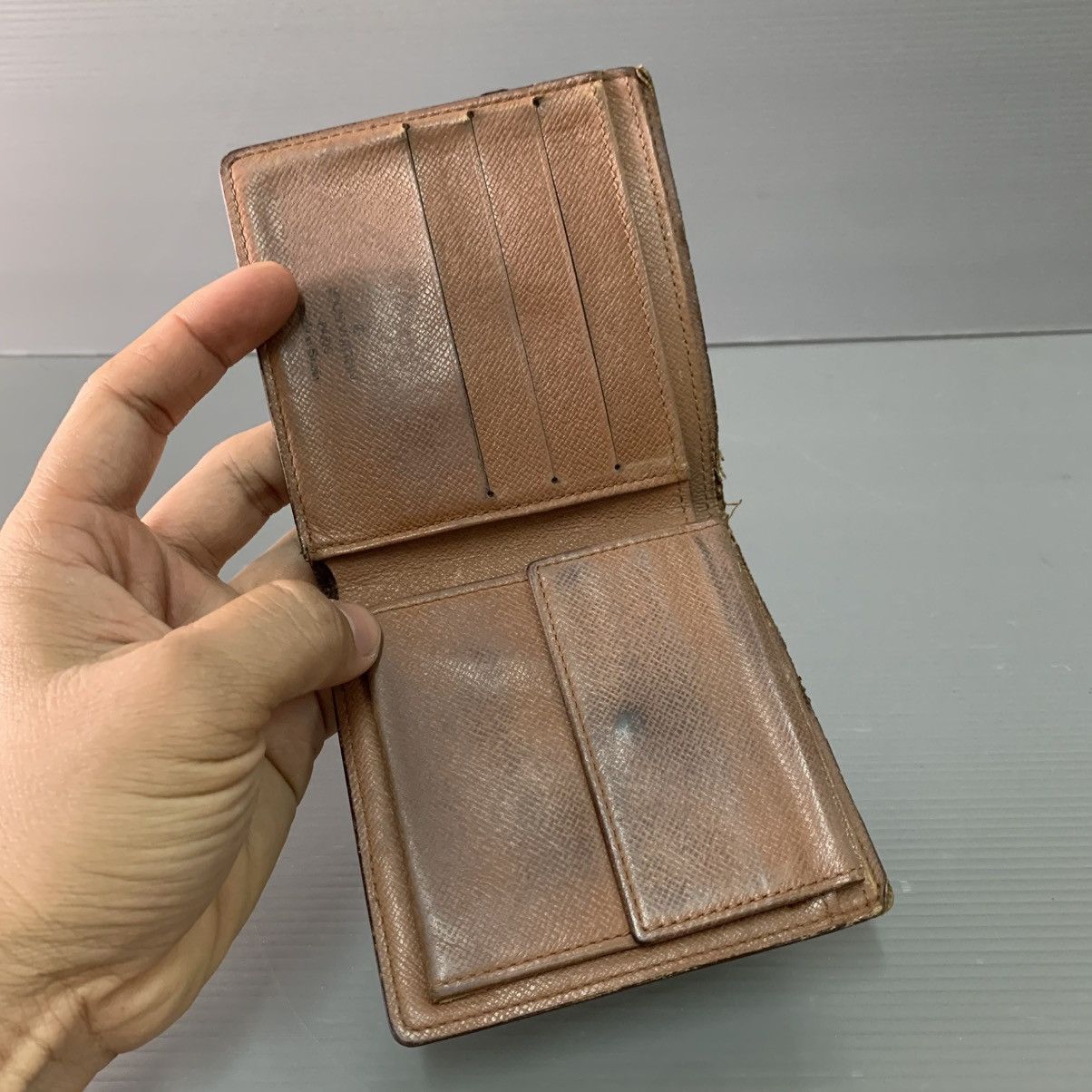 Louis Vuitton Louis Vuitton Monogram Bifold Wallet Size ONE SIZE - 6 Thumbnail