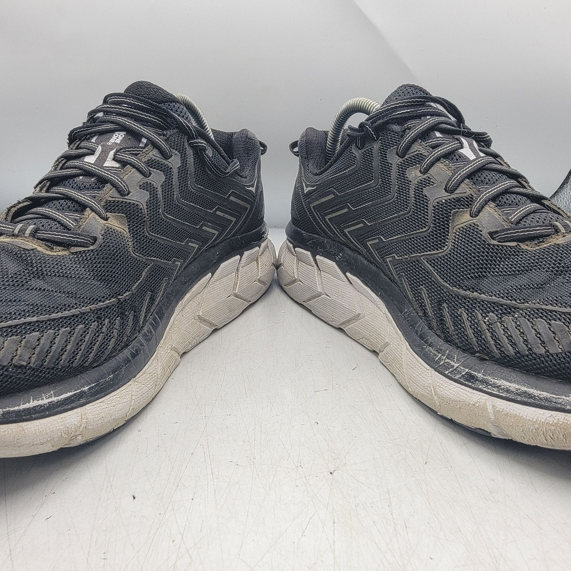 Hoka Hoka One One Clifton 4 Mens 10.5 Black White Athletic Shoes Size US 10.5 / EU 43-44 - 3 Thumbnail