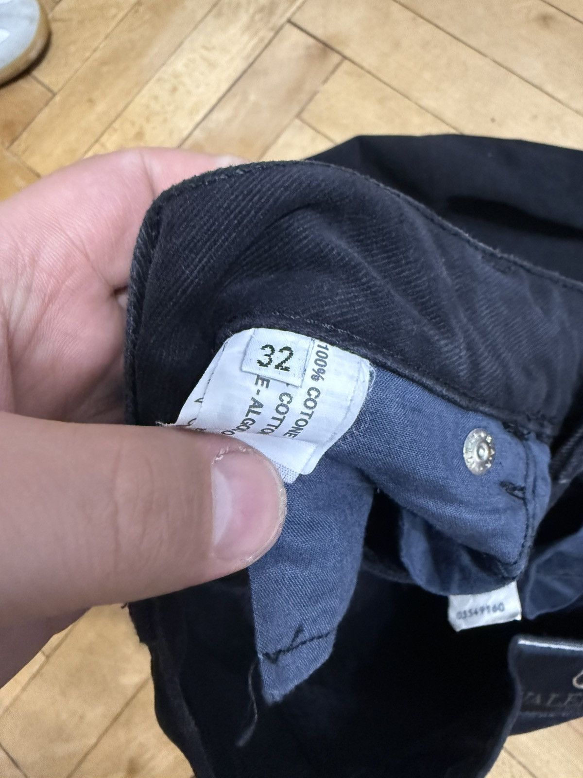 Valentino Very nice Size US 32 / EU 48 - 9 Thumbnail