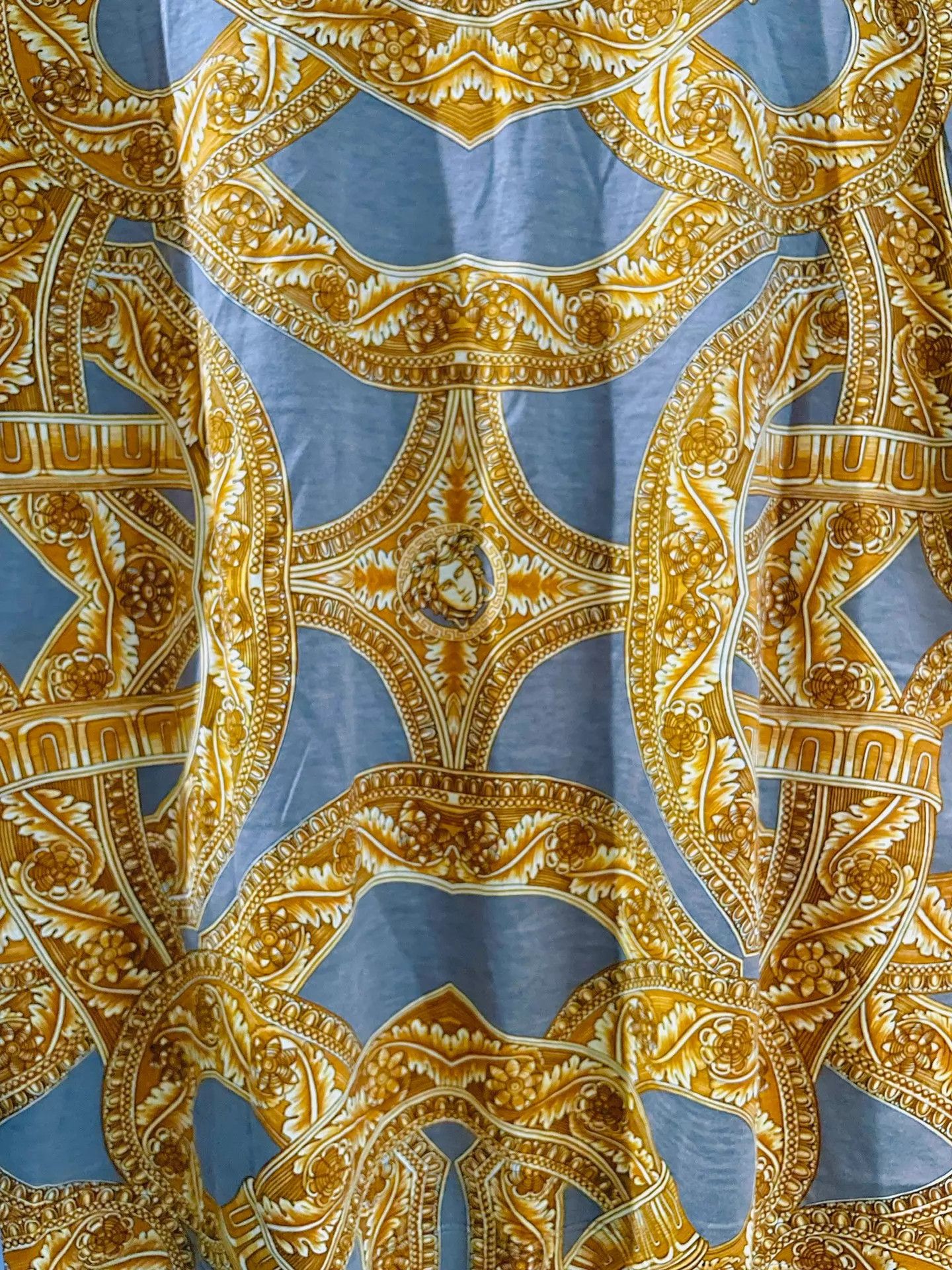 Versace Versace Baroque Medusa Gold Foil Runway SS T-Shirt XL Size XL / US 12-14 / IT 48-50 - 6 Thumbnail
