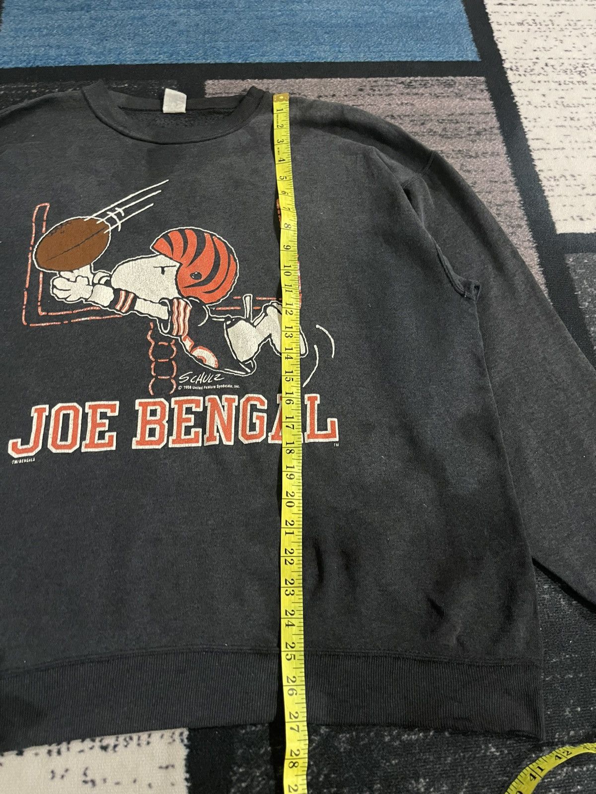 Vintage Vintage 80s Snoopy Joe Bengal Distressed Sweatshirt Size US XL / EU 56 / 4 - 14 Thumbnail