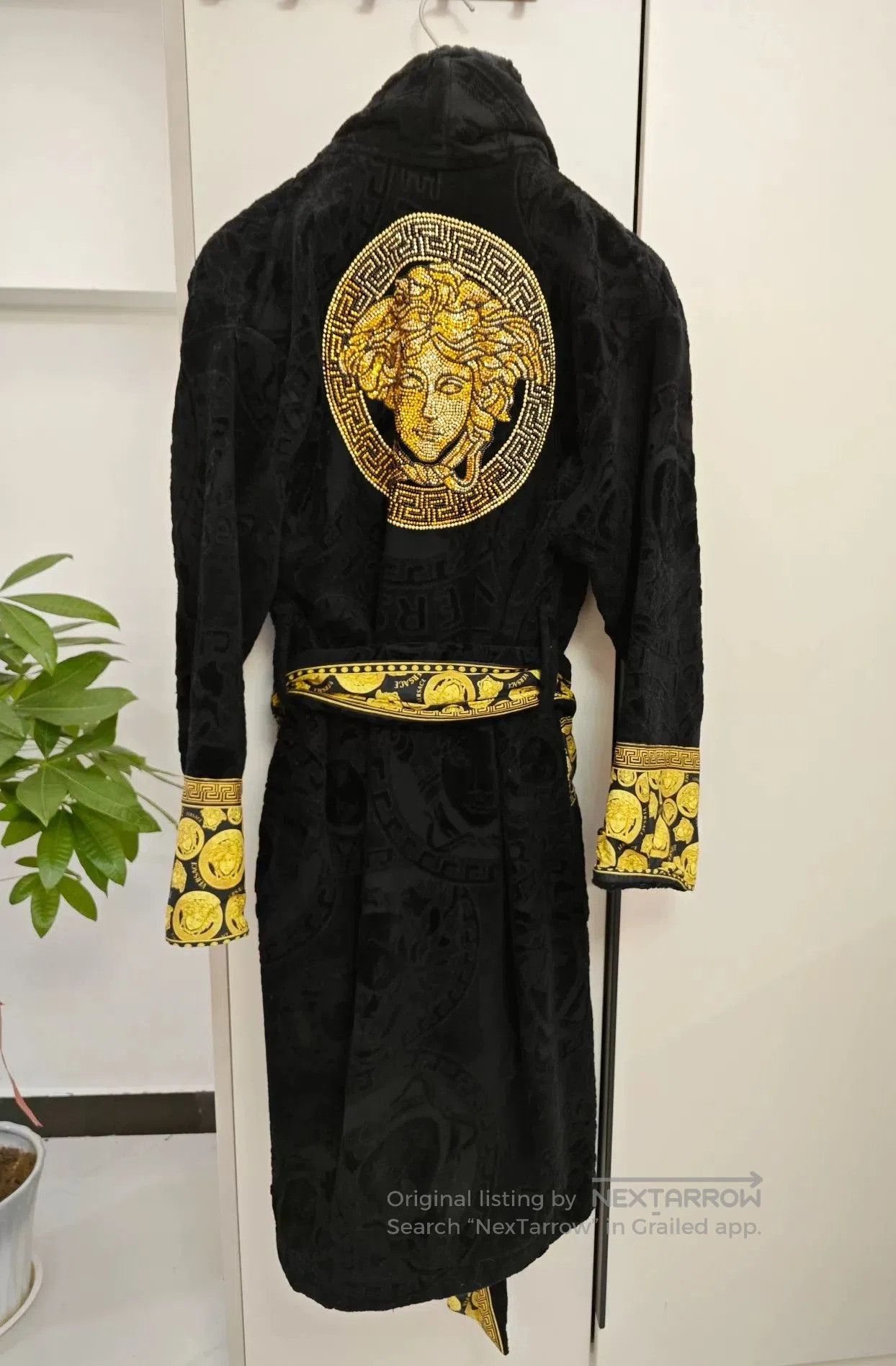 Versace Versace Printed Belted Mid-Length Robe. Size US M / EU 48-50 / 2 - 2 Thumbnail