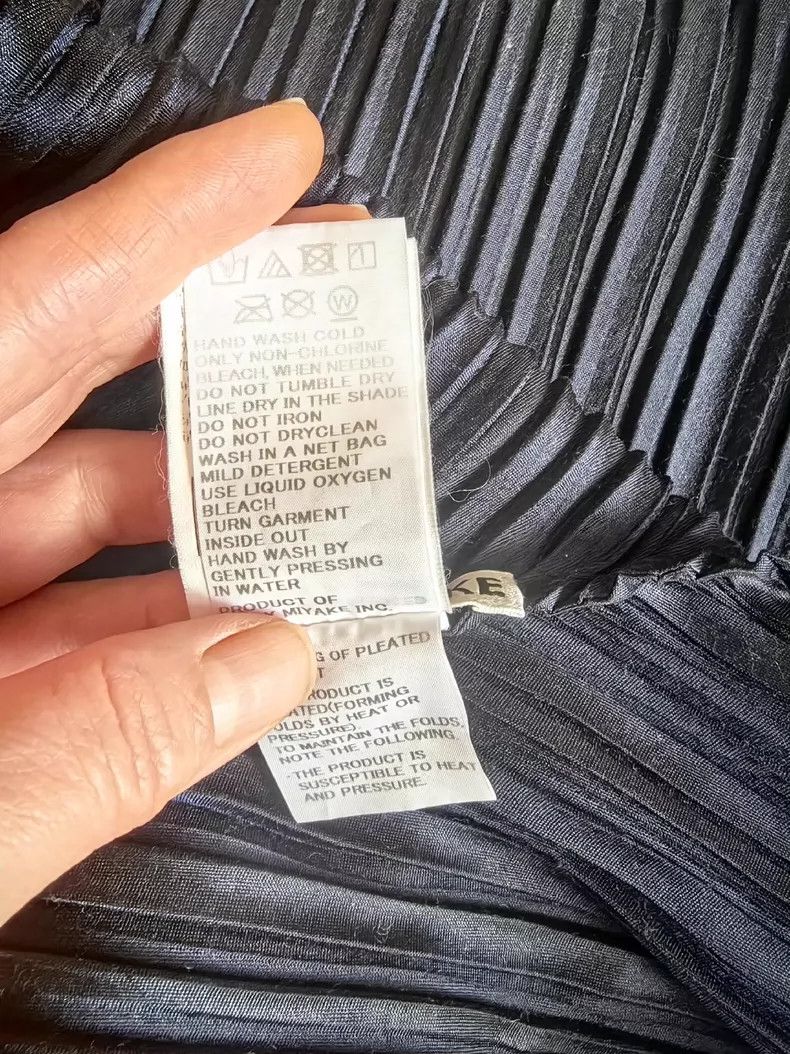 Issey Miyake Issey Miyake size:2 Dark blue pleated dress Size M / US 6-8 / IT 42-44 - 9 Thumbnail