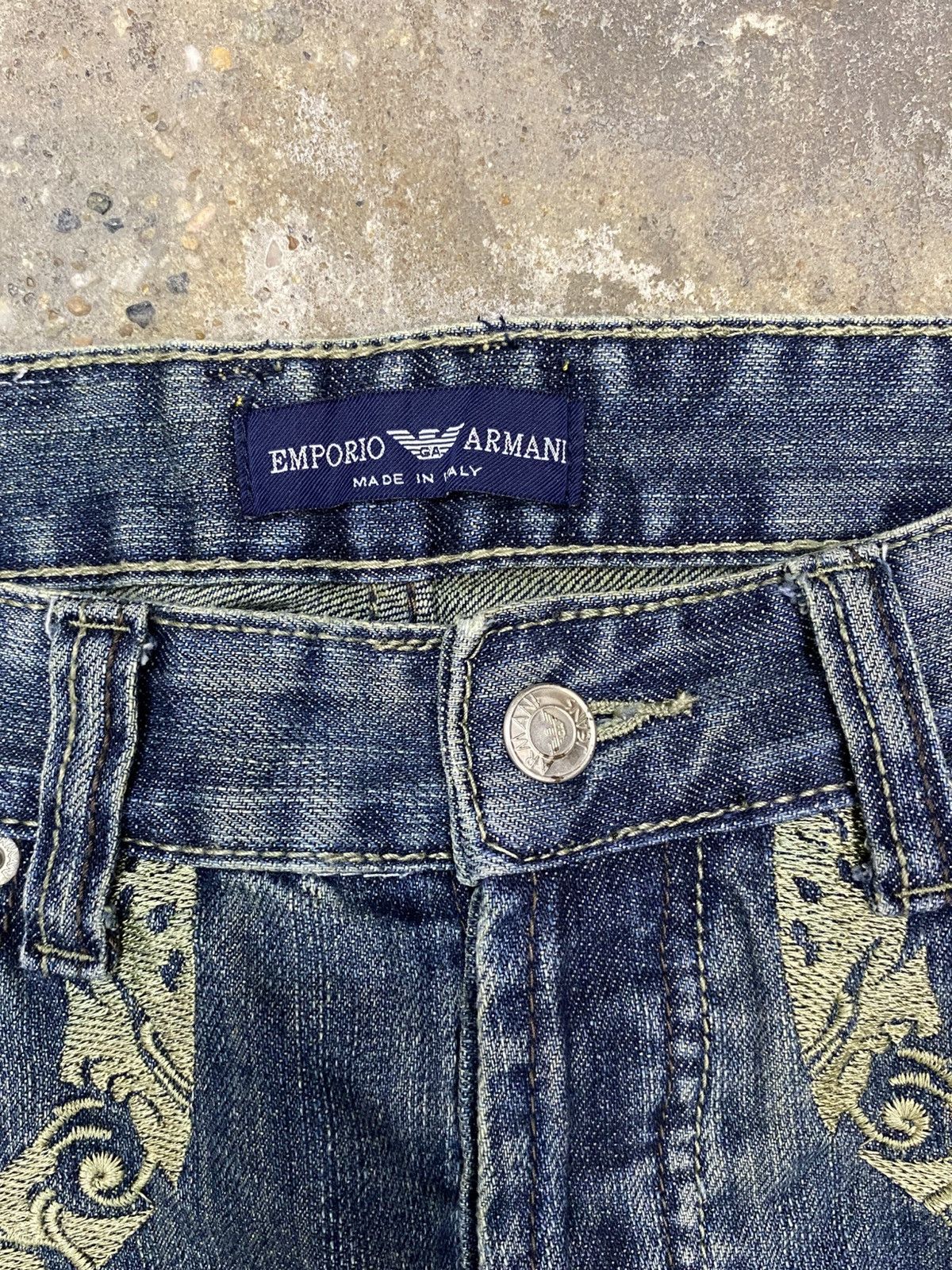 Designer × Emporio Armani 💥Bindding Offer💥 rare emporio armani embroidery jeans pant Size US 30 / EU 46 - 5 Thumbnail