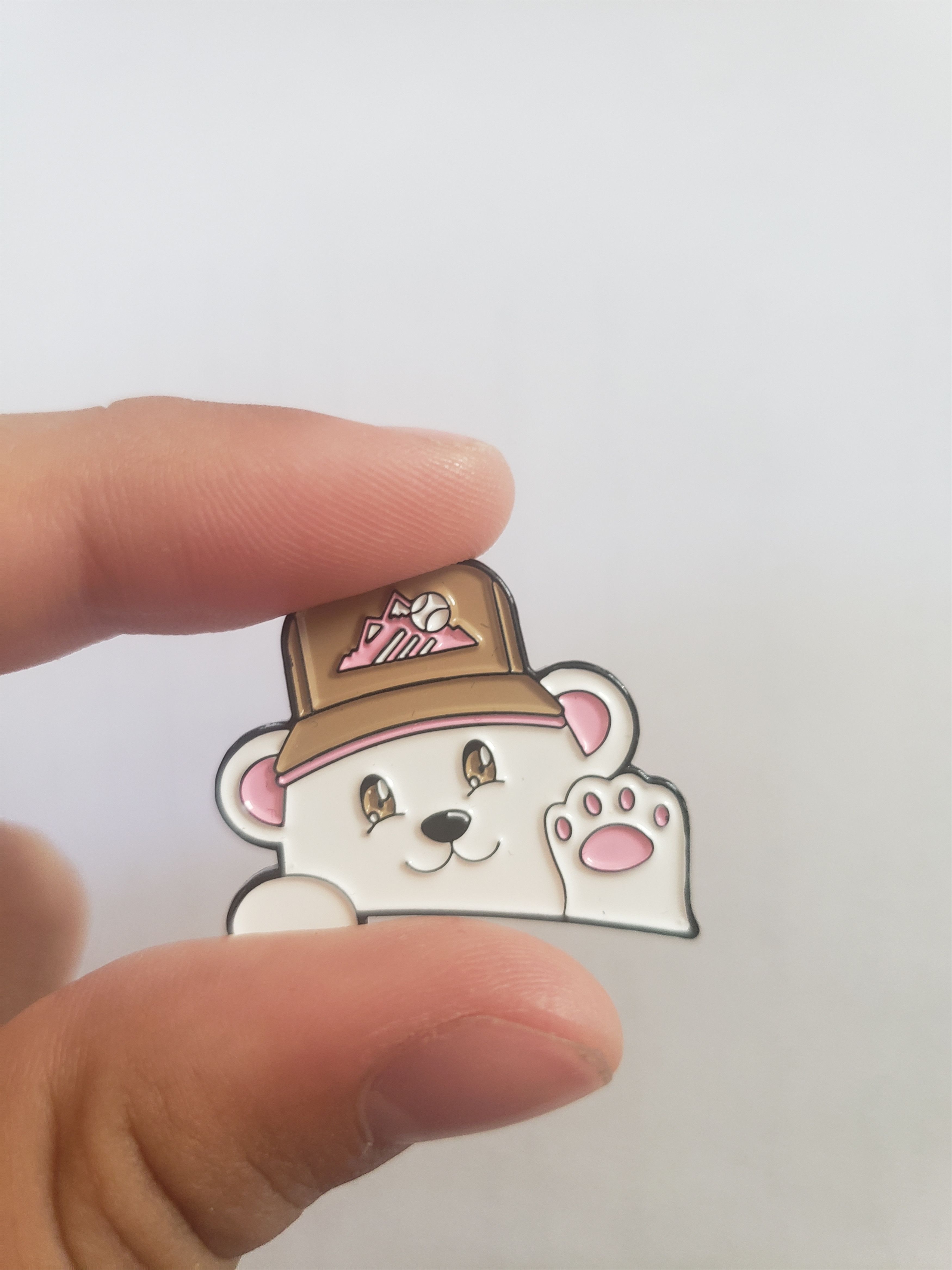 Other White Bear - Brown Hat Pin Size ONE SIZE - 1 Thumbnail