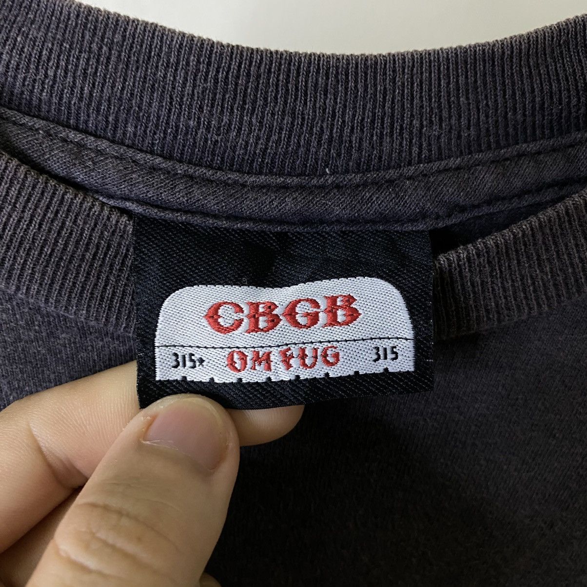 Vintage 2001 The Infamous CBGB Bathroom Sunfaded T Shirt Size US M / EU 48-50 / 2 - 6 Thumbnail