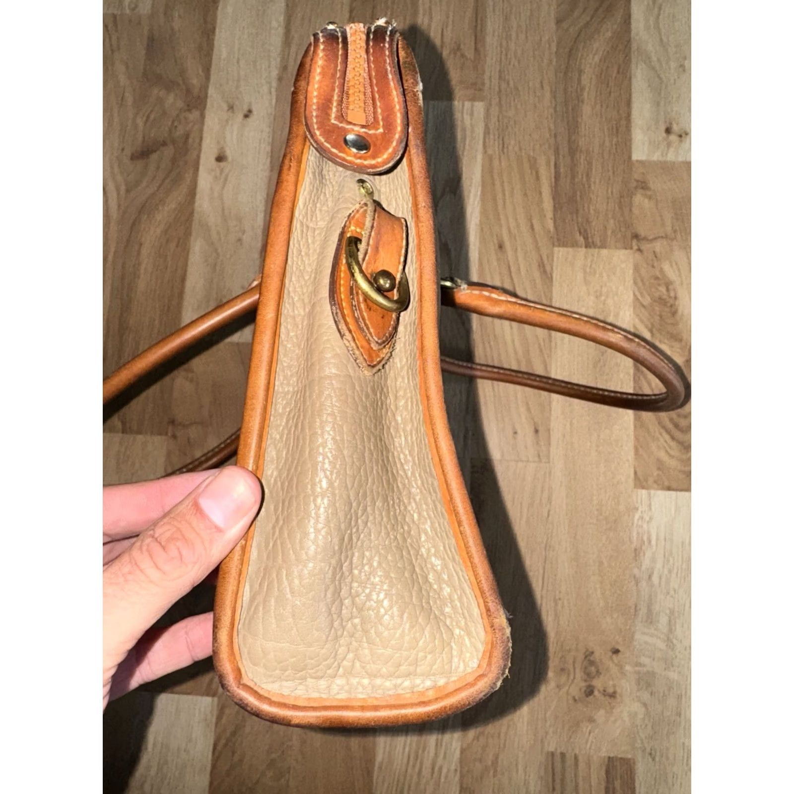 Dooney & Bourke VINTAGE Dooney Bourke Satchel Bag Leather Medium Cognac Good Condition USA 80s 90s Womens Size ONE SIZE - 3 Thumbnail