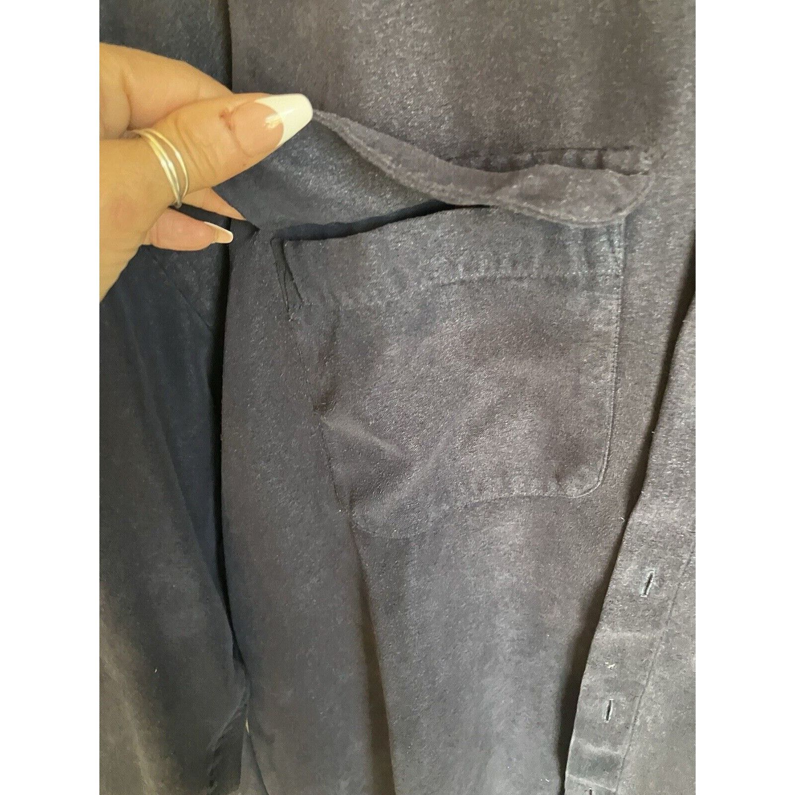 Van Heusen Van Heusen Suede Button-Up Shirt Men's Size XL 17-17 1/2Grey Size US XL / EU 56 / 4 - 5 Thumbnail