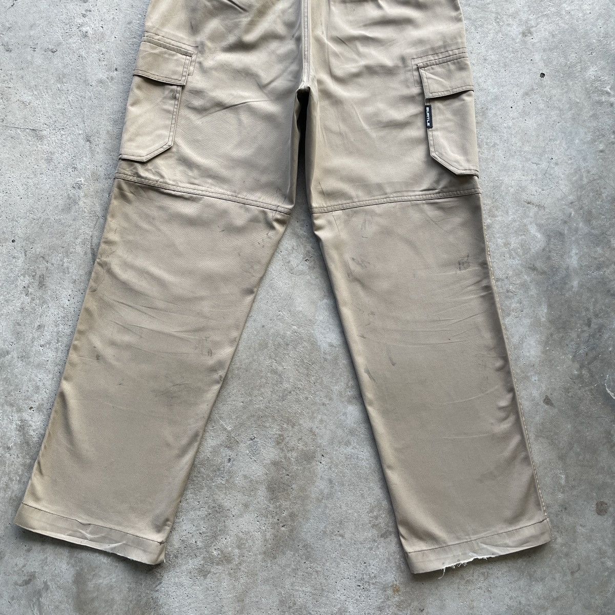 Japanese Brand Vintage Japan Dirty/Painter/Faded Workwear Cargo Pants W34 Size US 34 / EU 50 - 13 Thumbnail