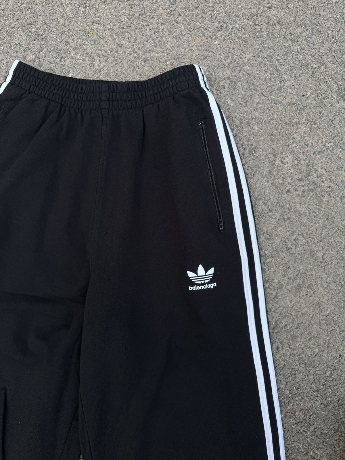 Balenciaga Balenciaga Adidas Oversized Cotton Sweatpants Sz.S Size US 30 / EU 46 - 2 Thumbnail